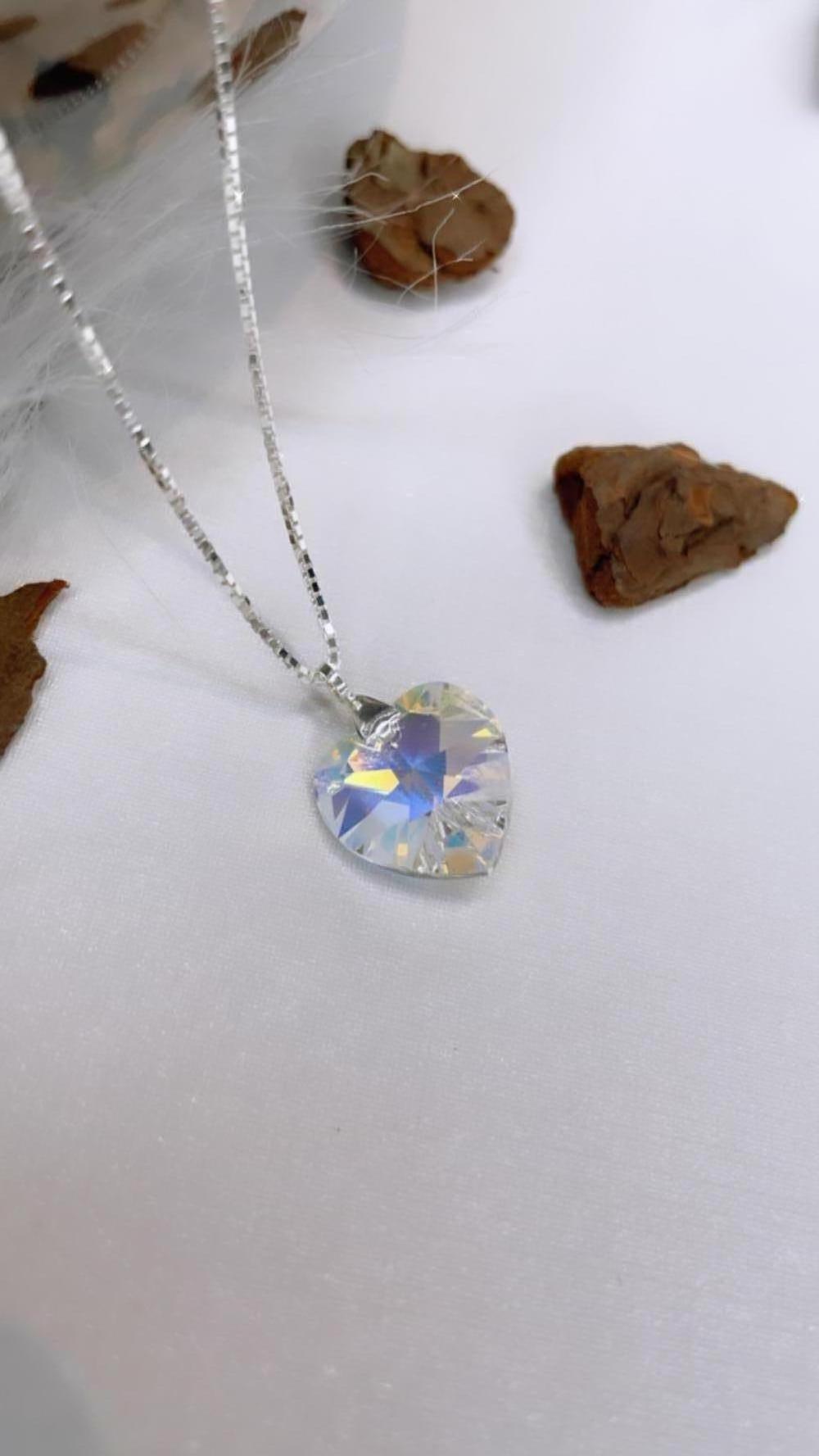 GARGANTILHA PRATA CORAÇÃO CRISTAL BOREAL