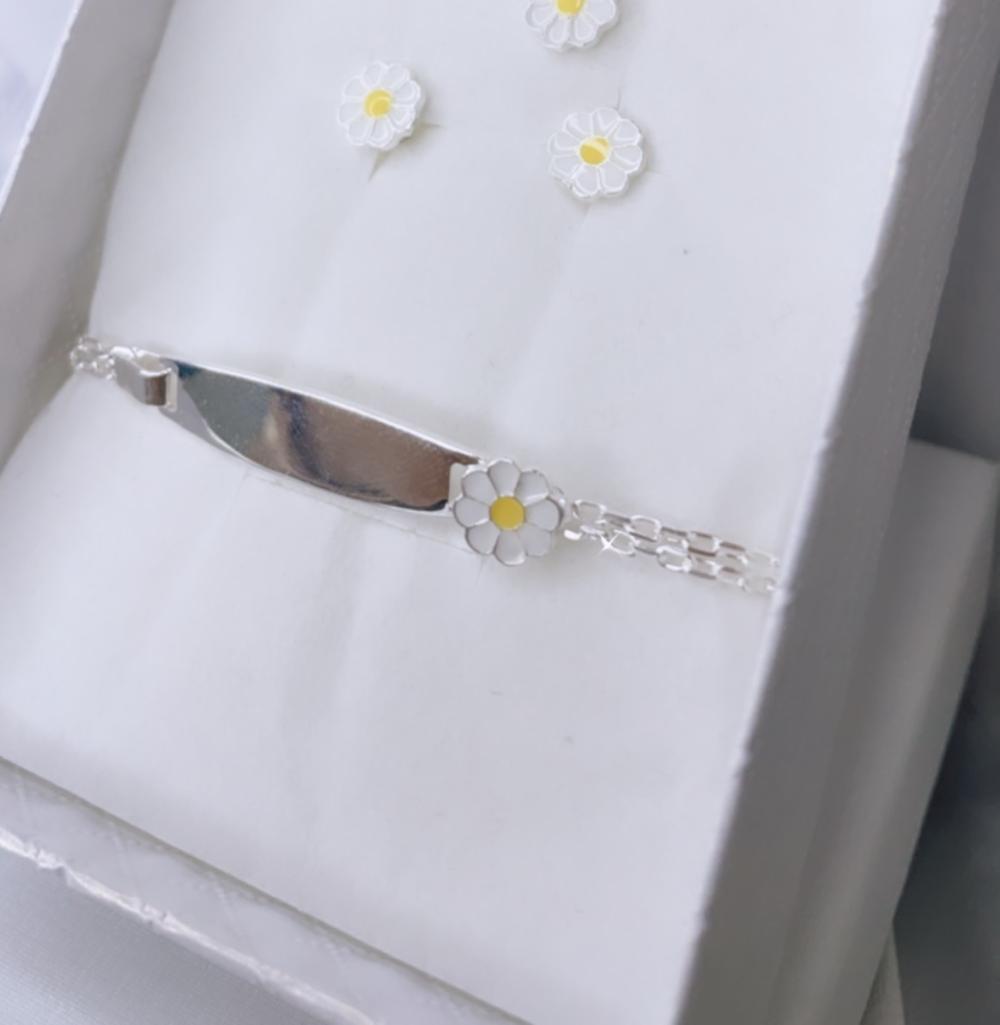 CONJUNTO PRATA INFANTIL BRINCO E PULSEIRA FLOR AMARELA
