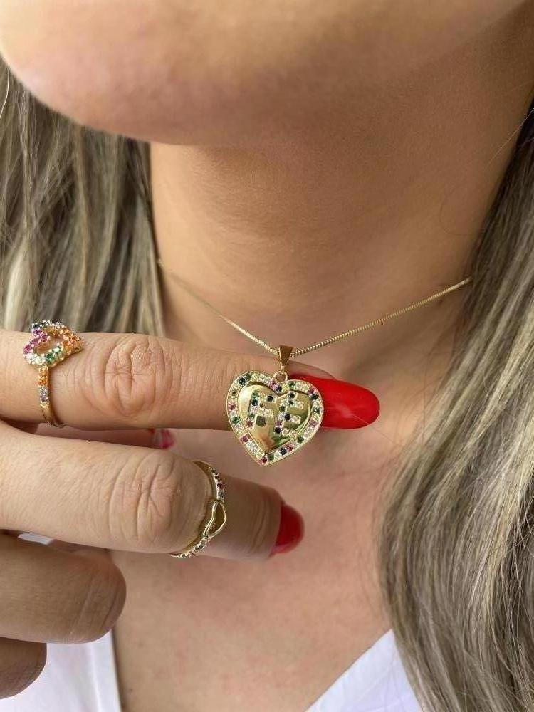 GARGANTILHA CORAÇÃO FÉ CRAVEJADO COLORIDO