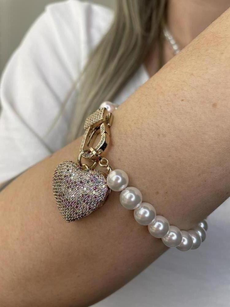 PULSEIRA PEROLA CORAÇÃO E FECHO CRAVEJADO