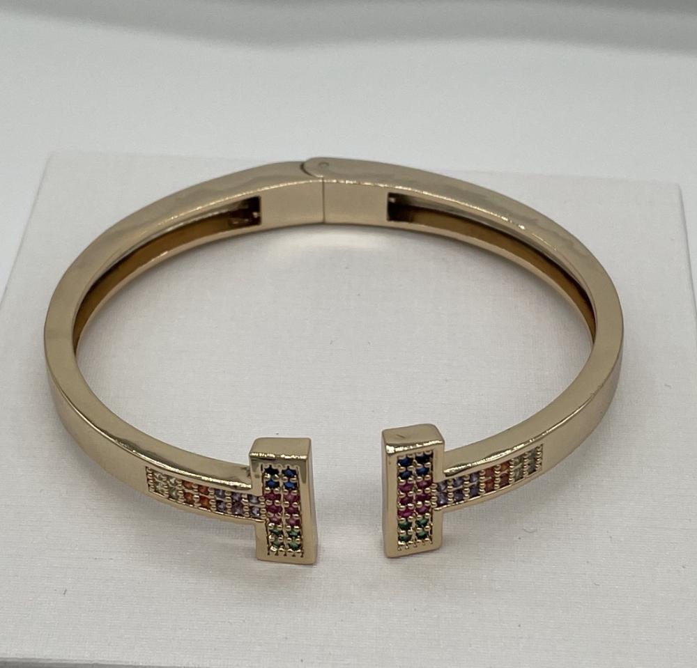 BRACELETE CRAVEJADO COLORS