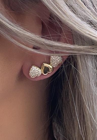 BRINCO EAR CUFF CORAÇÃO CRAVEJADO E LISO