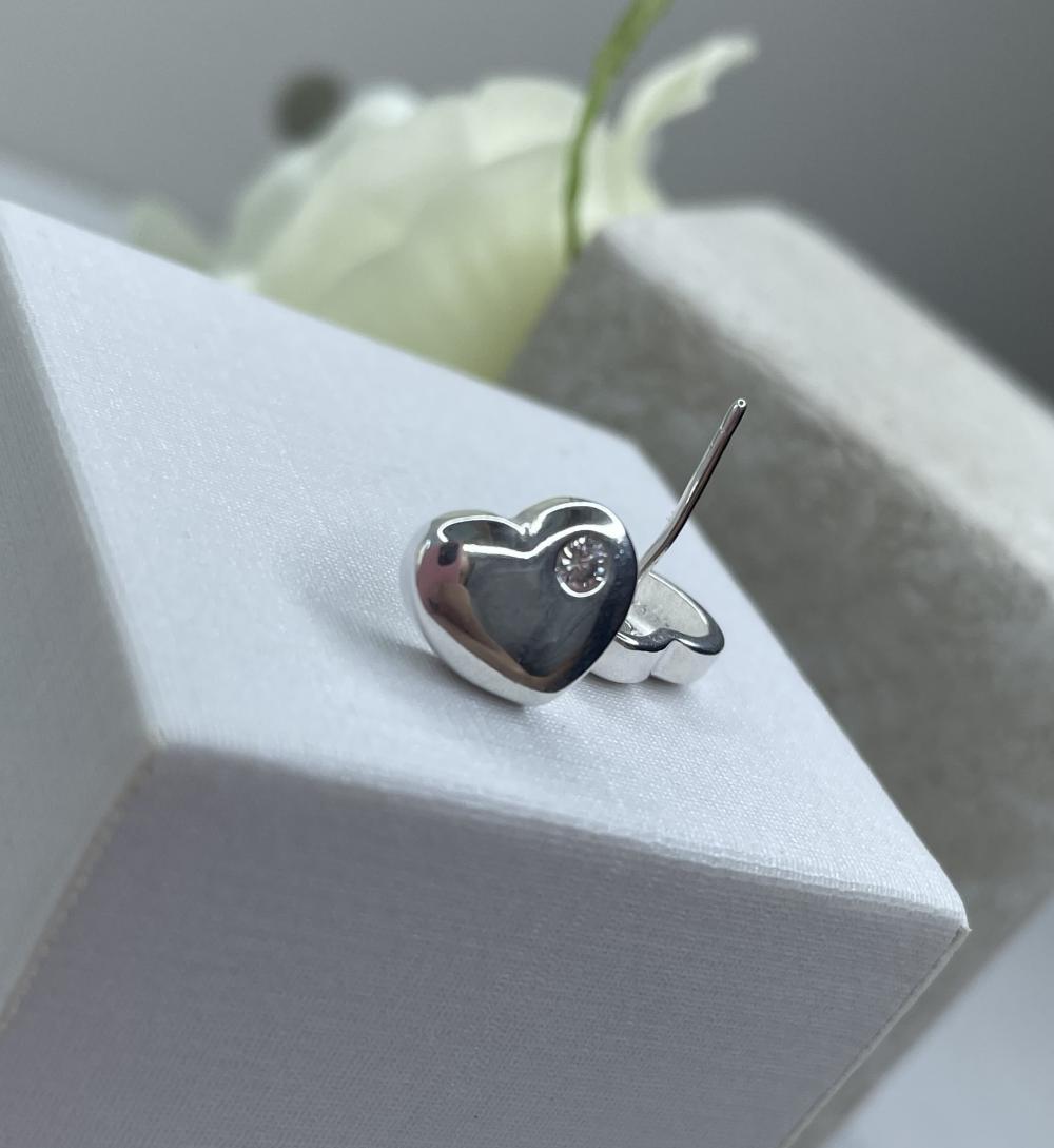BRINCO PRATA CORAÇÃO COM ZIRCONIA