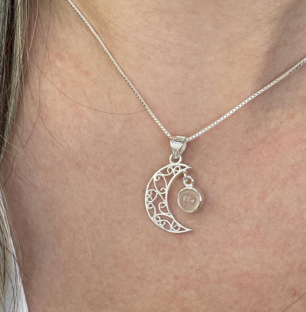 GARGANTILHA LUA COM PEDRA DA LUA