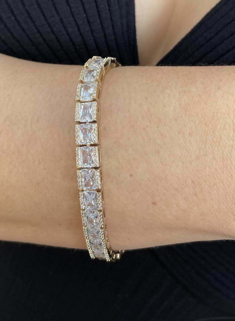 PULSEIRA ZIRCONIAS QUADRADA CRAVEJADA