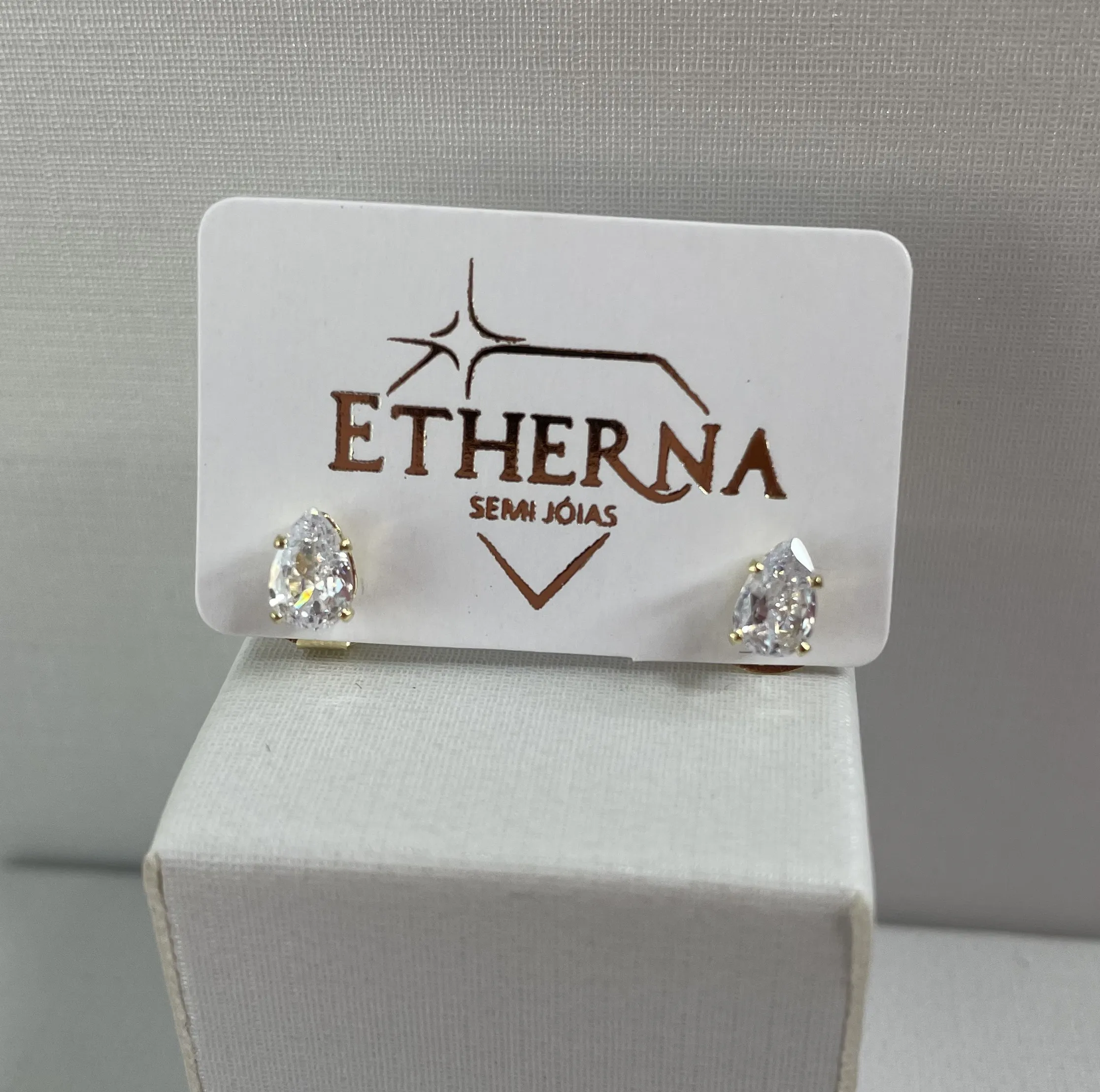 BRINCO GOTA CRISTAL 4X6 MM