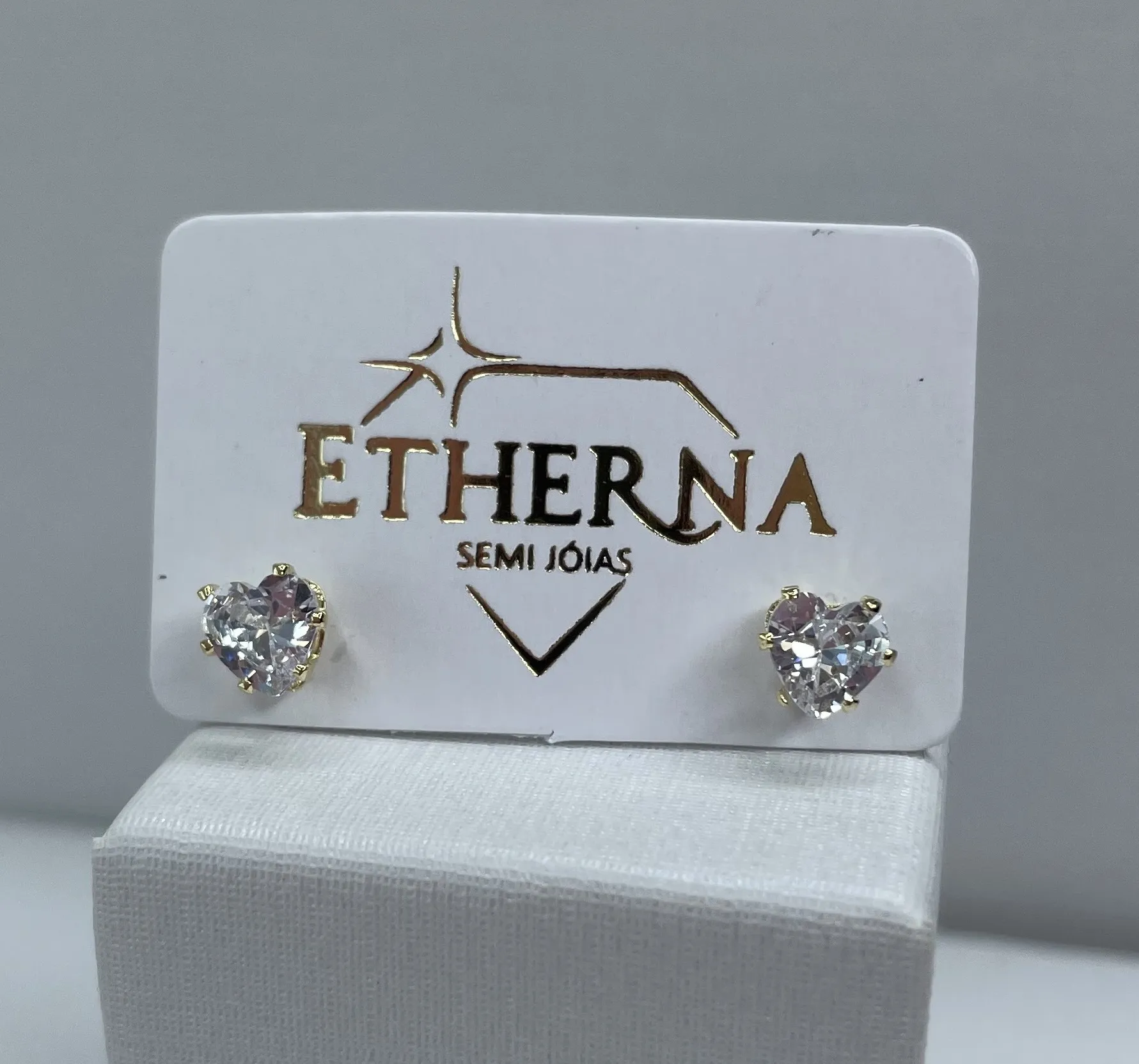 BRINCO CORAÇÃO ZIRCONIA CRISTAL PEQUENO