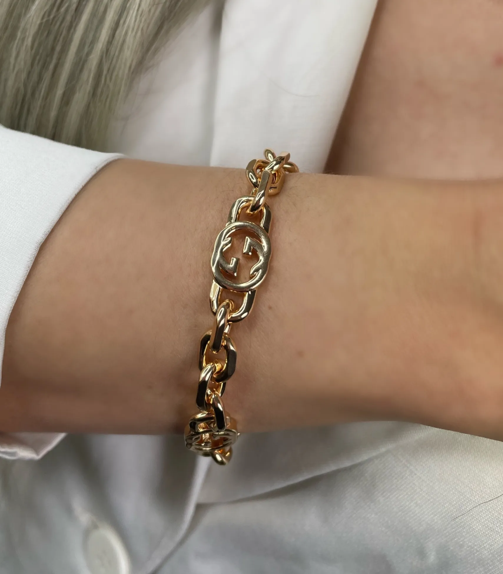 PULSEIRA LISA ISPIRAÇÃO GUCCI