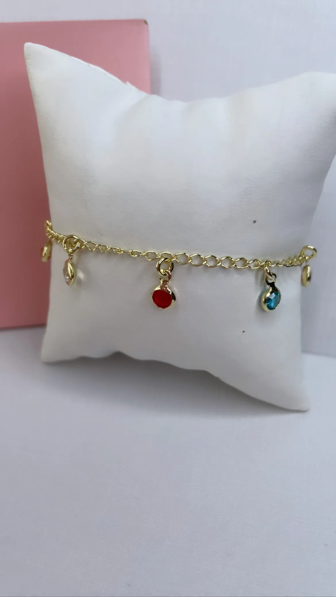 PULSEIRA INFANTIL PEDRAS COLORIDAS PENDURADAS