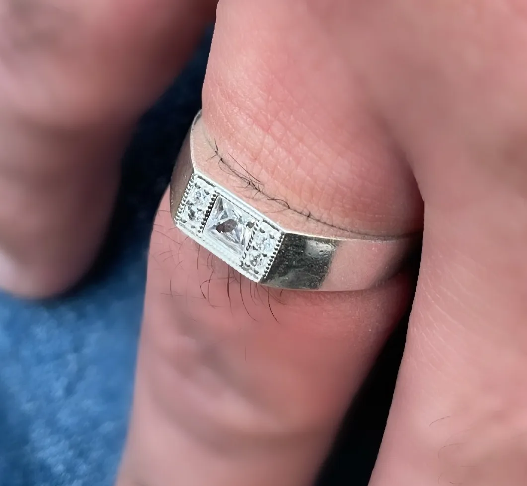 ANEL PRATA ZIRCONIA QUADRADA CRISTAL