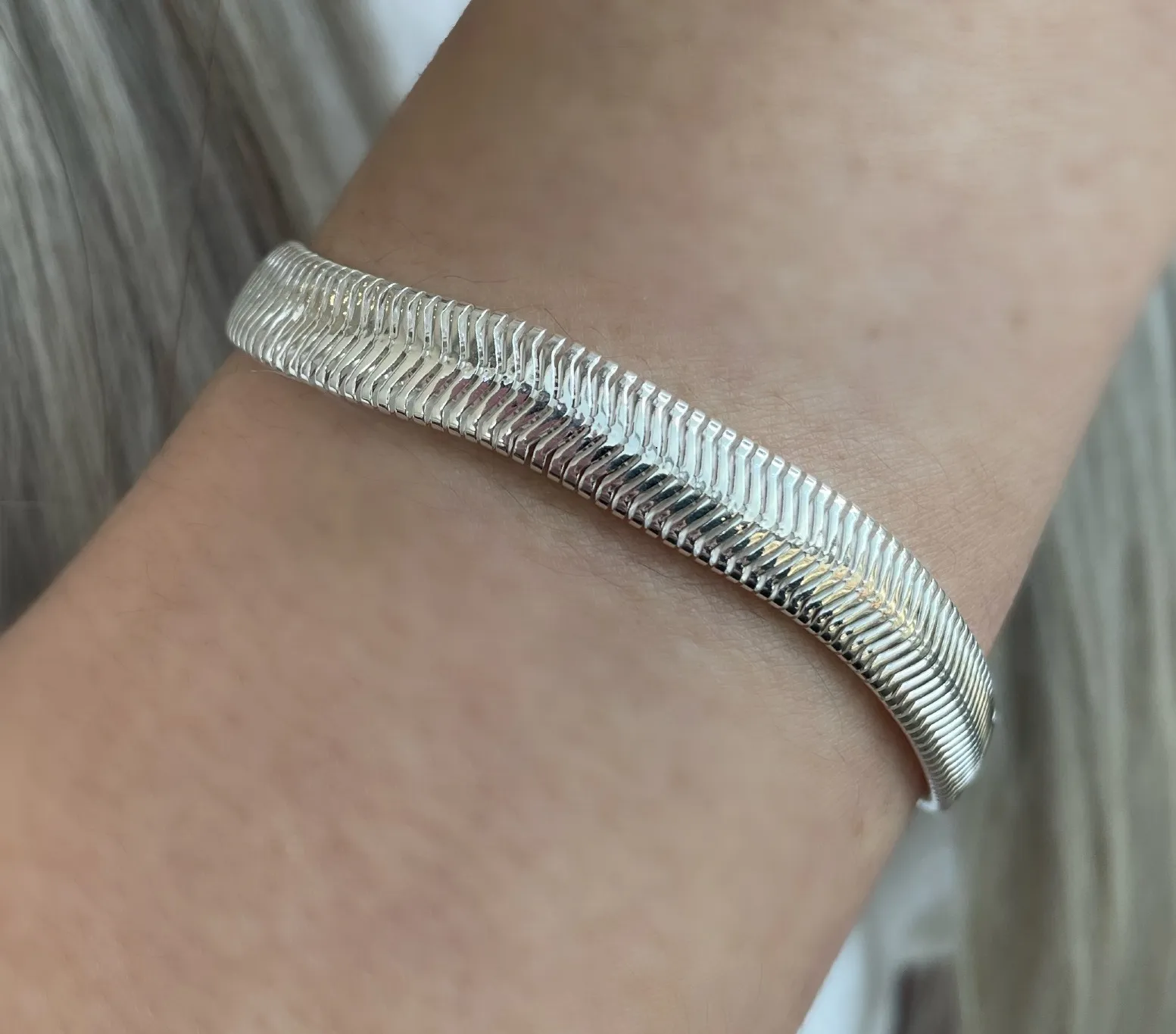 PULSEIRA PRATA FIO ALEMÃO F800