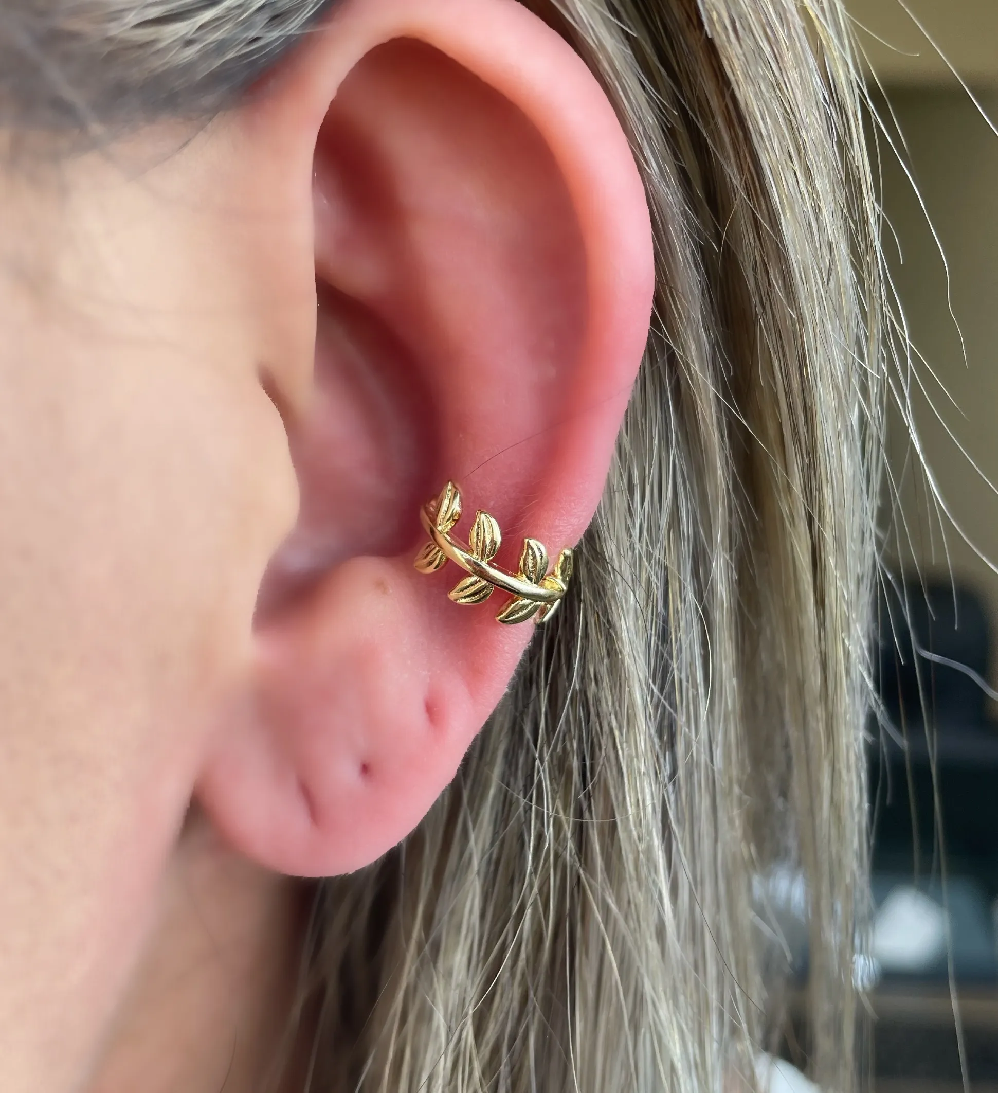 PIERCING FOLHA LISA