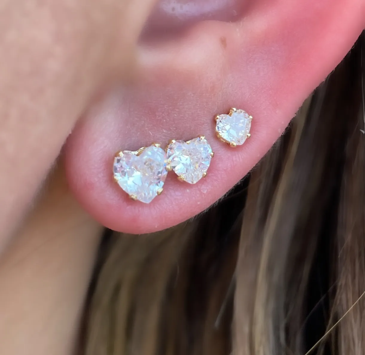 BRINCO TRIO CORAÇÃO ZIRCONIA CRISTAL