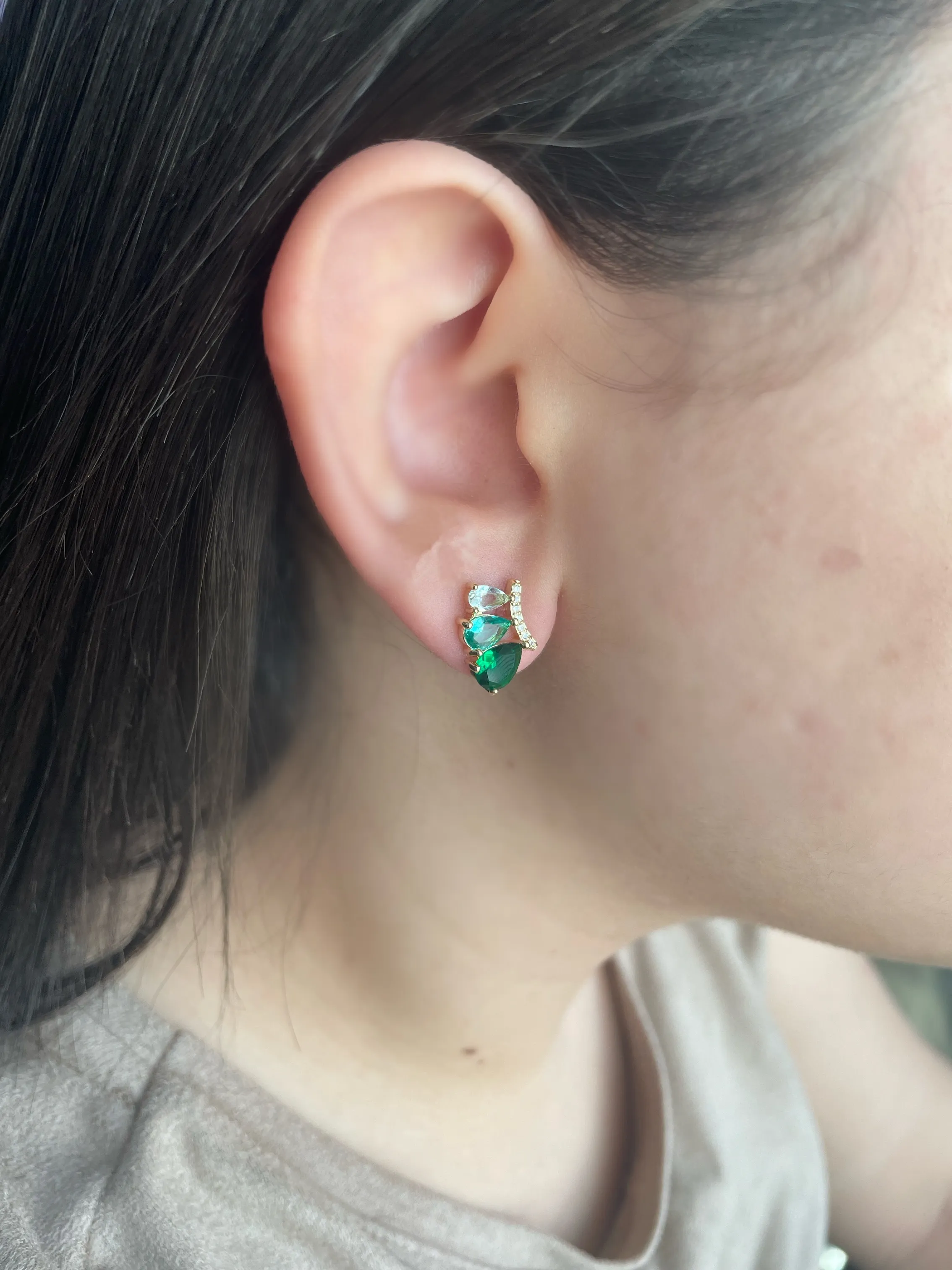 BRINCO EAR CUFF GOTAS VERDES DEGRADE