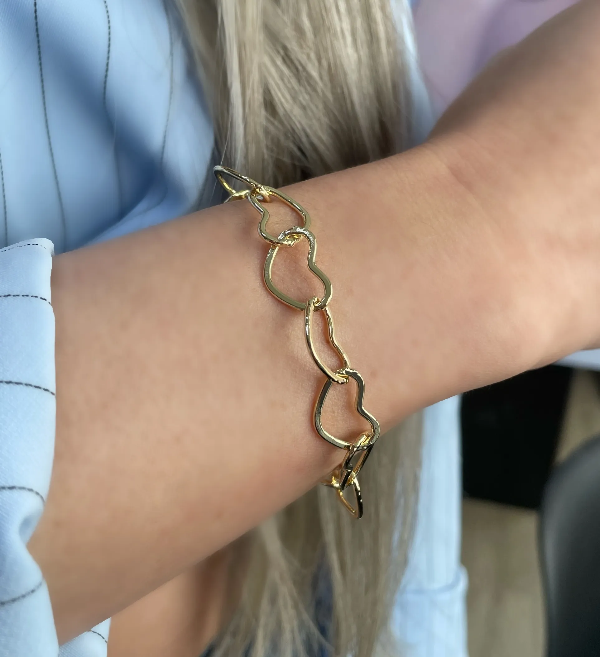 PULSEIRA CORAÇÃO VAZADO GRANDE