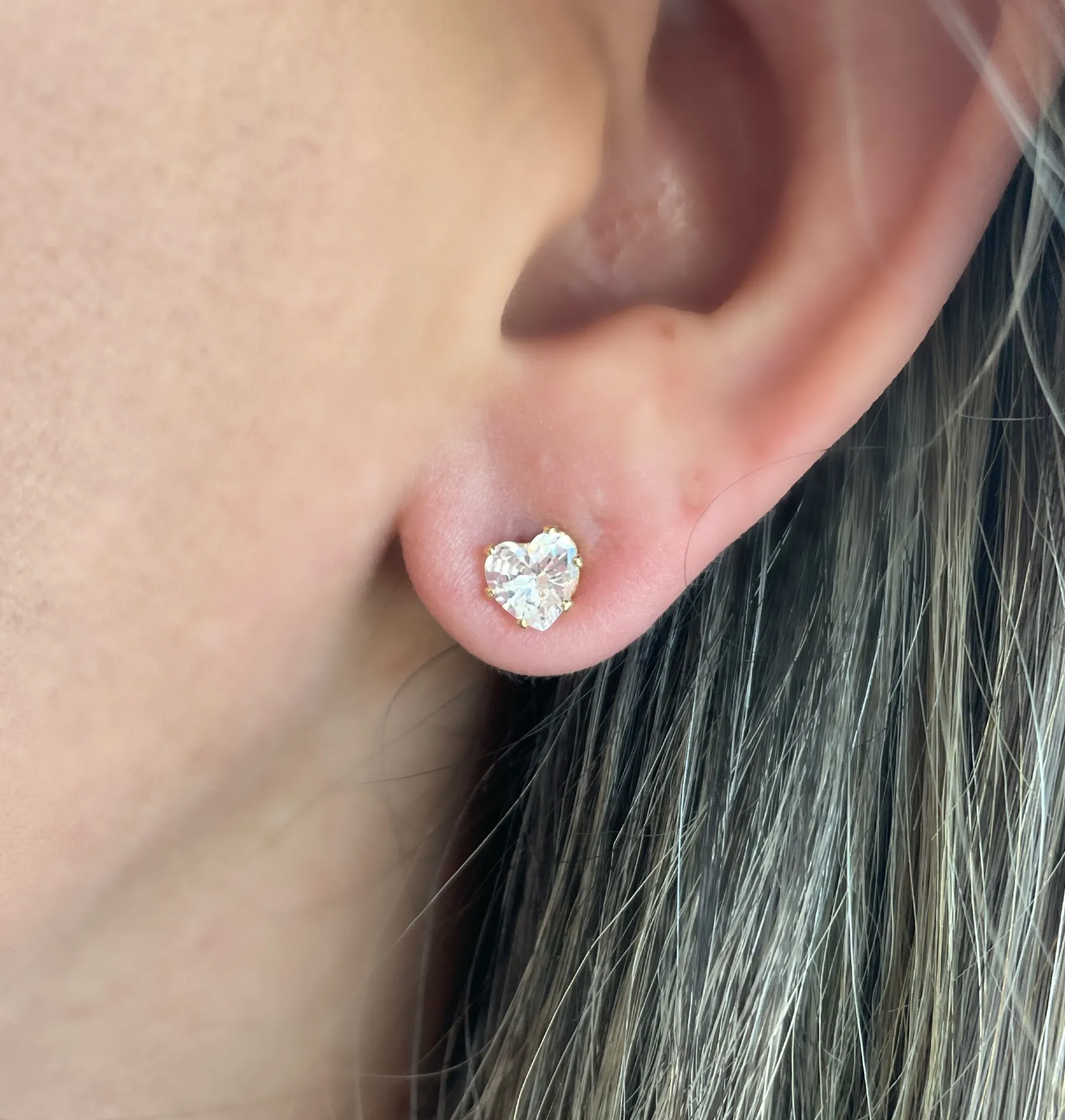 BRINCO CORAÇÃO ZIRCONIA CRISTAL 6MM