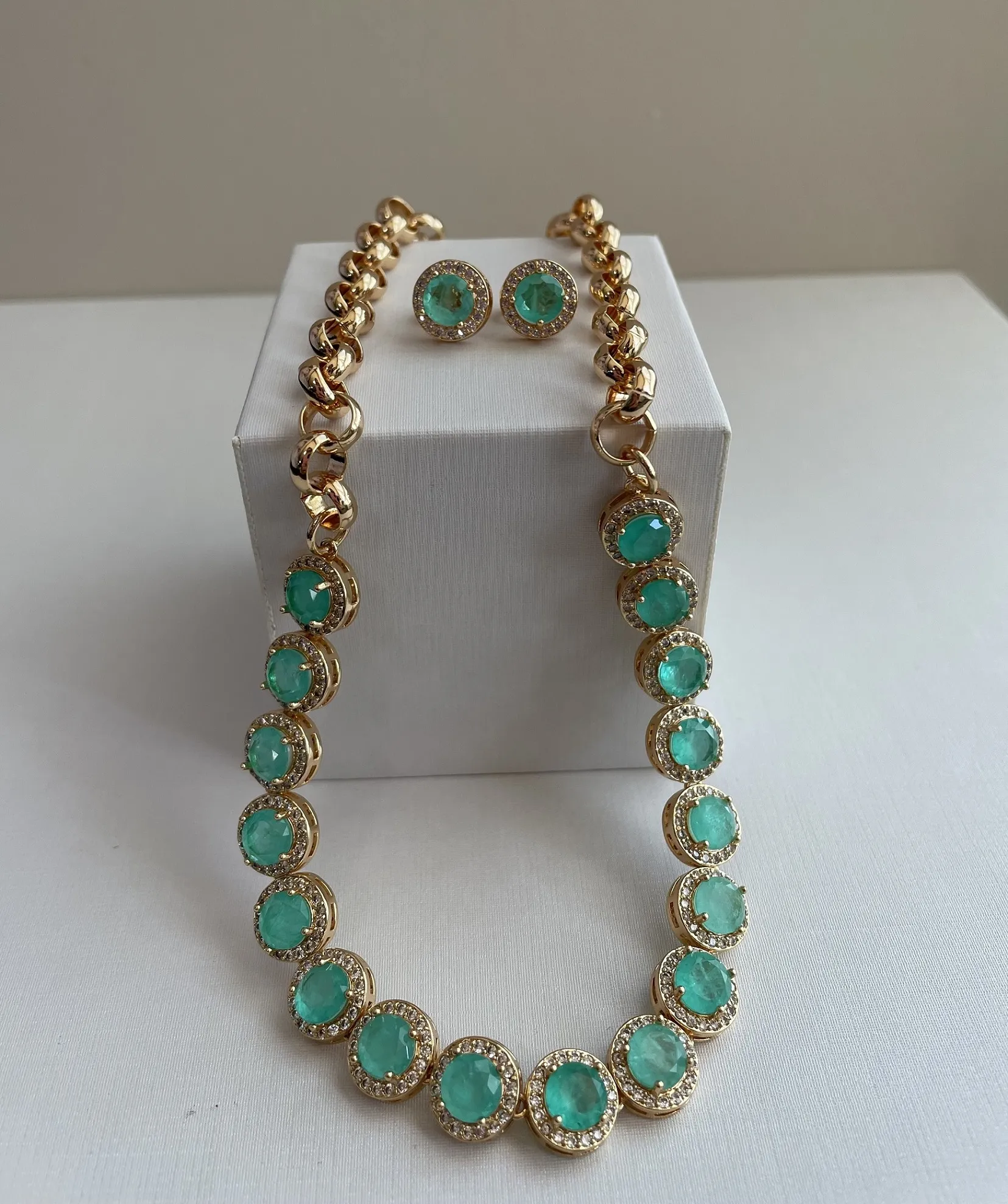 CONJUNTO PEDRAS FUSION CRAVEJADO AQUAMARINE
