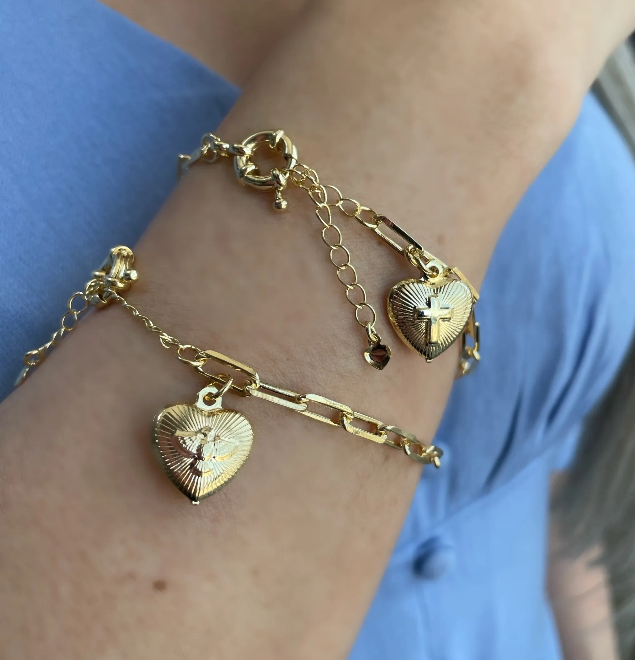 PULSEIRA CORAÇÃO COM CRUZ E ESPÍRITO SANTO