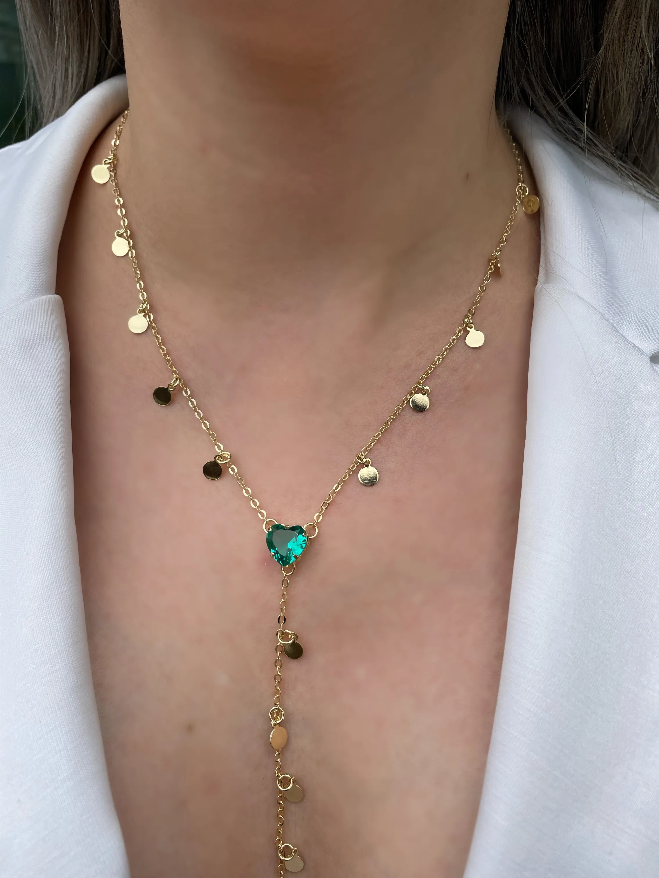 GARGANTILHA GRAVATA MEDALHINHA CORAÇÃO AQUAMARINE