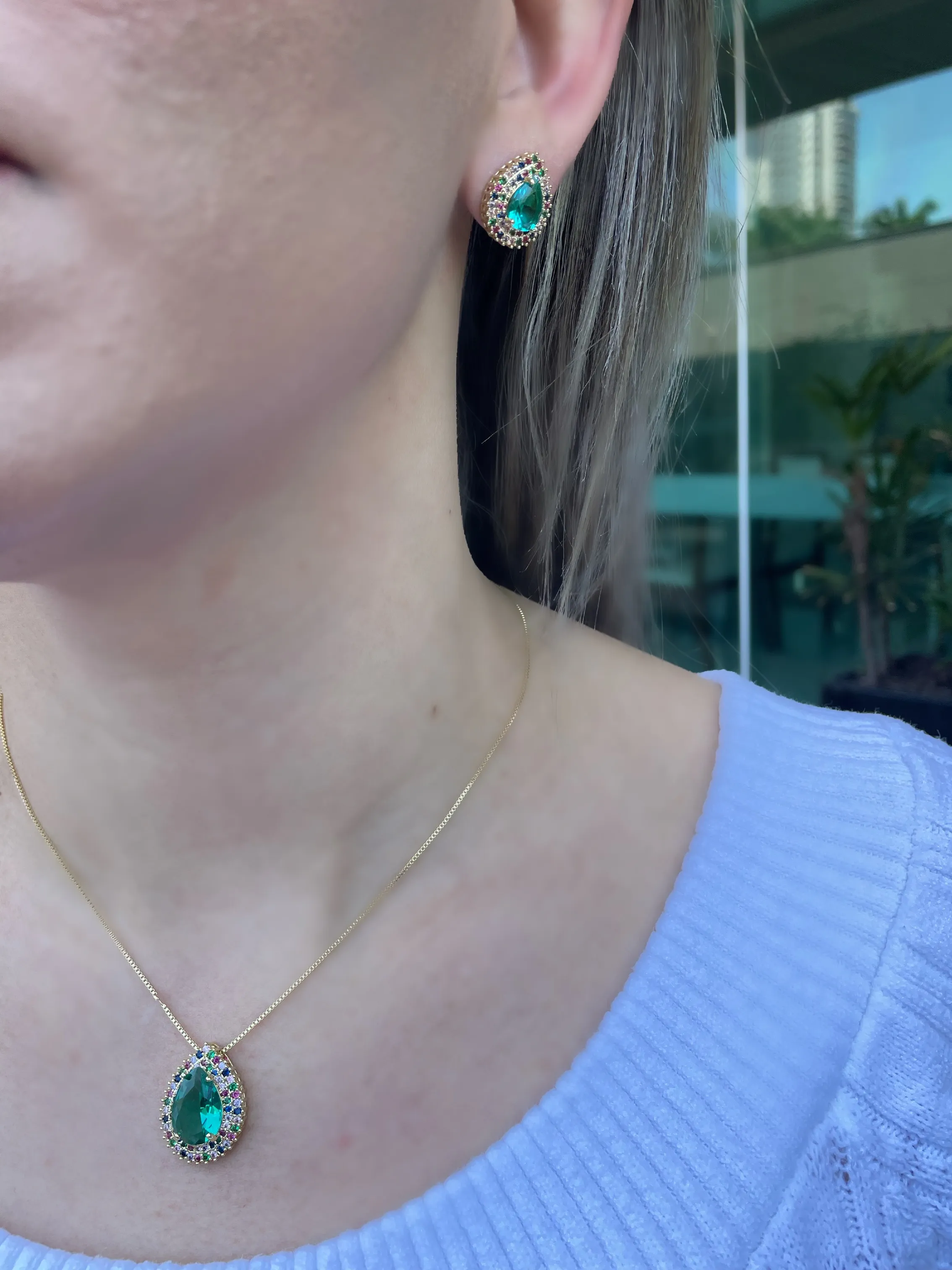 CONJUNTO GOTA VERDE CRAVEJADO