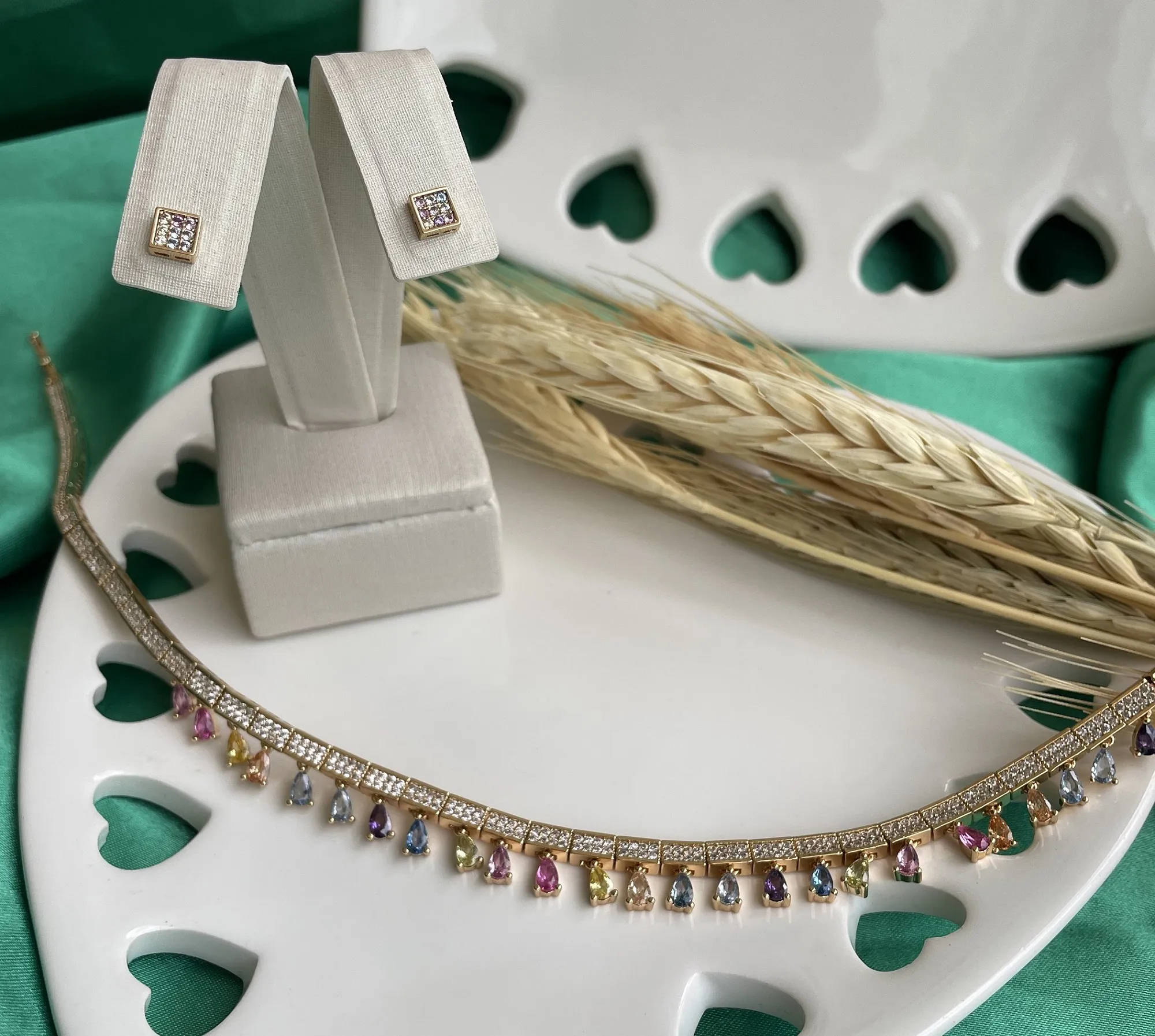 CONJUNTO LUXURY COLAR E BRINCO CRAVEJADO GOTAS COLORS