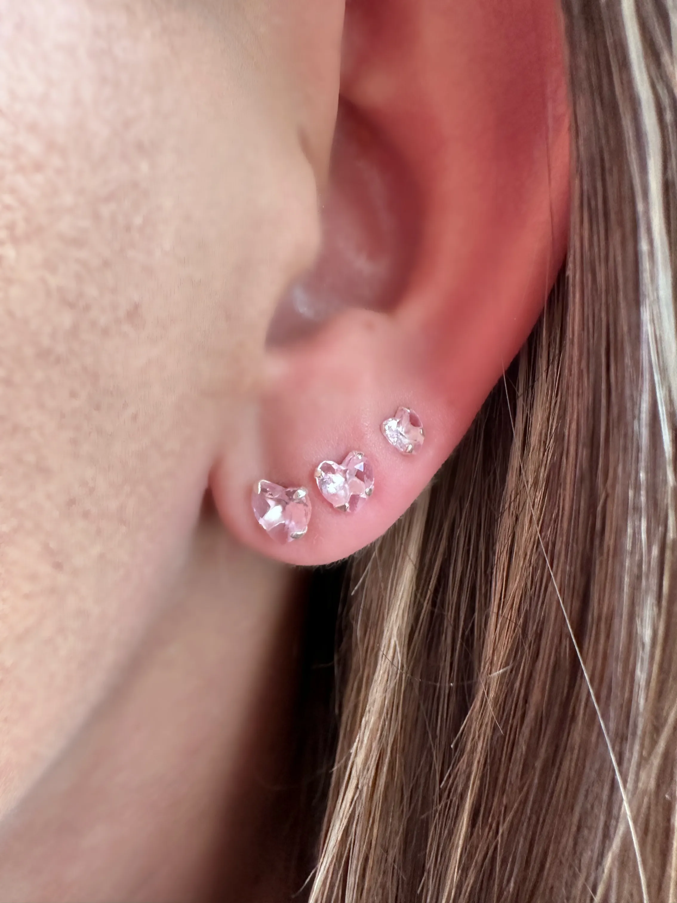 BRINCO PRATA TRIO CORAÇÃO ROSA 4,5,6mm