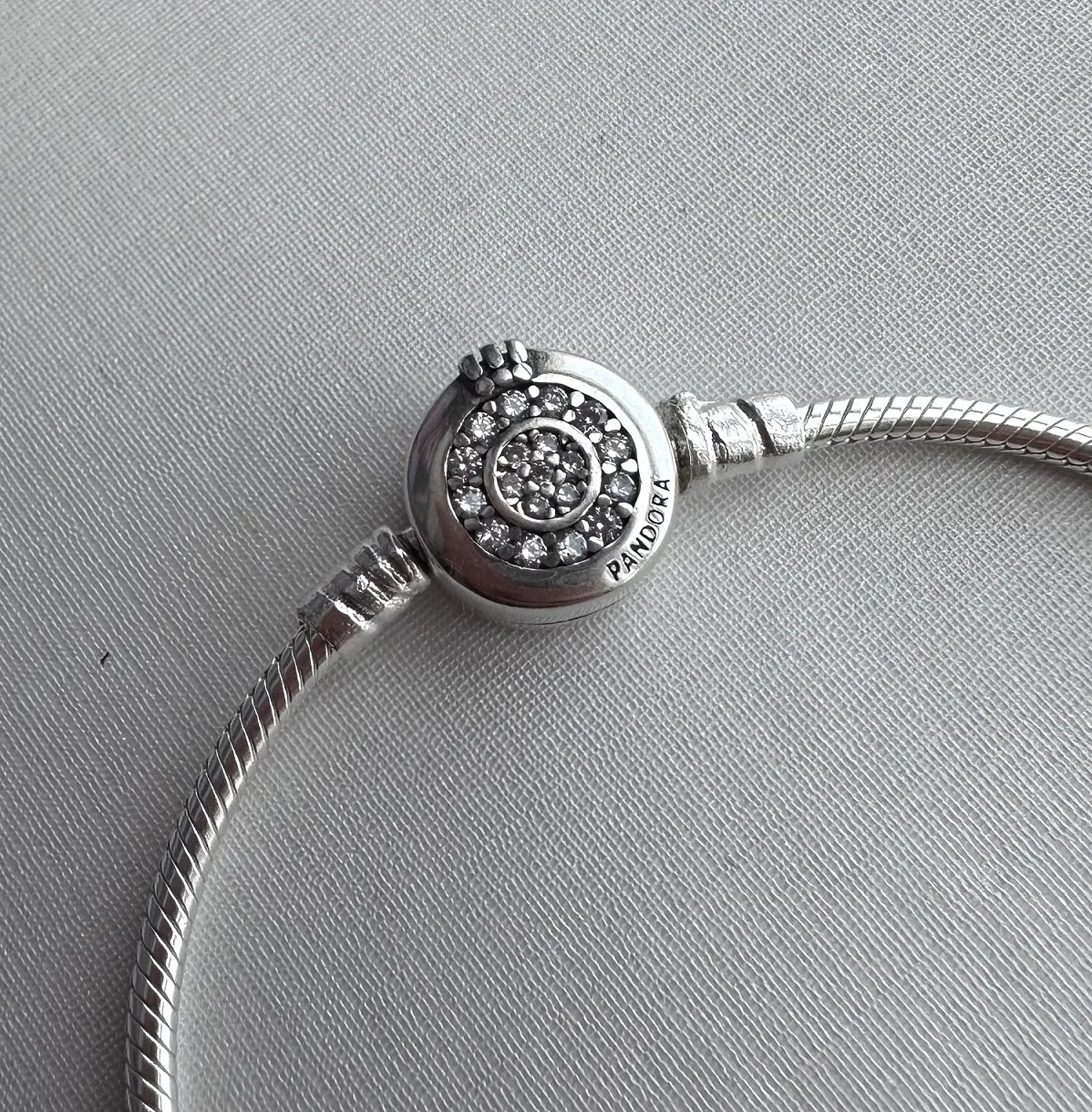 PULSEIRA PRATA FECHO PANDORA REDONDO CRAVEJADO 2,5MM