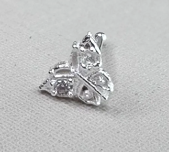 PIERCING PRATA BORBOLETA CRAVEJADA