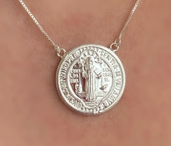 GARGANTILHA PRATA MEDALHA SÃO BENTO