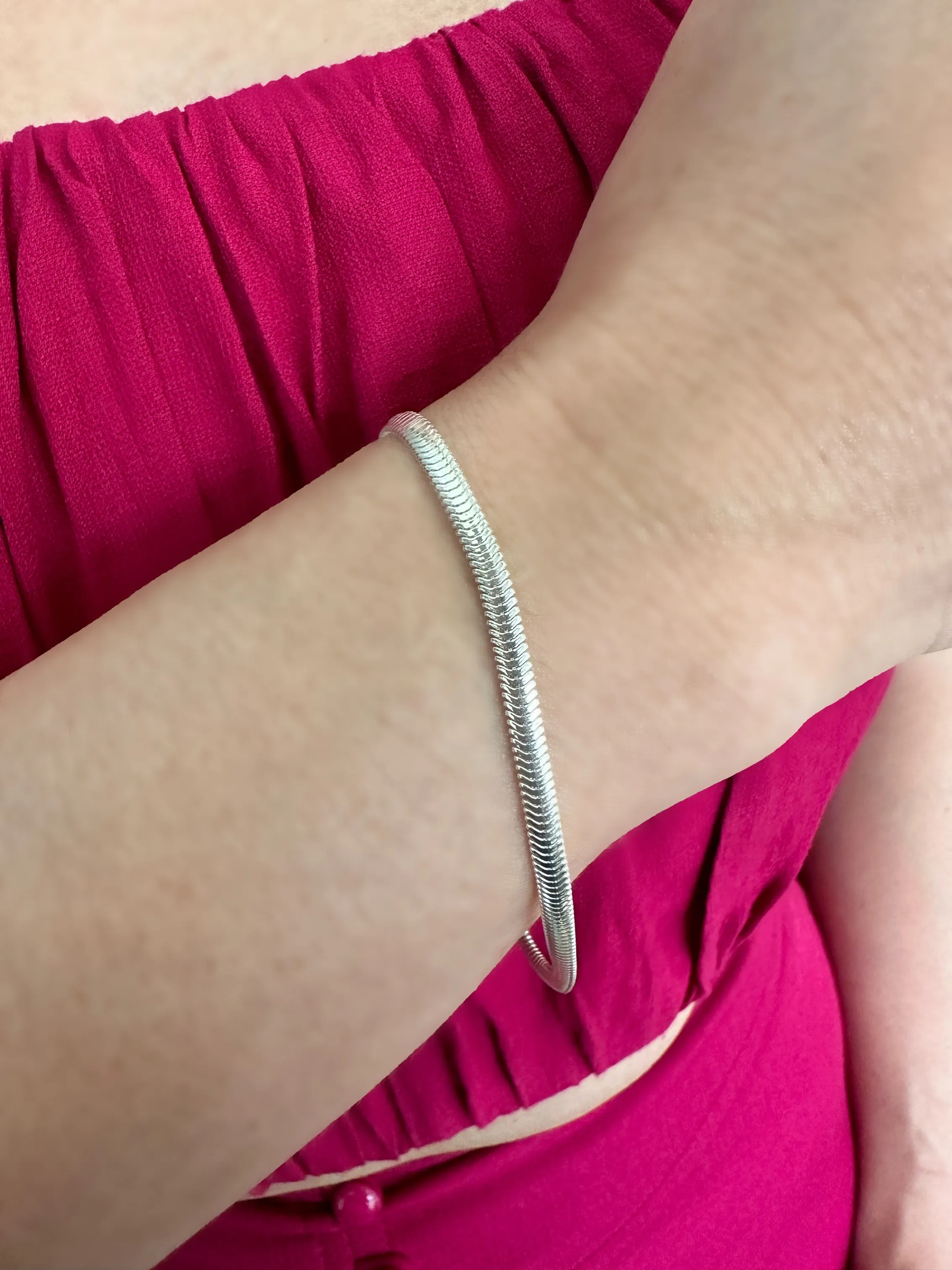 PULSEIRA PRATA FIO ALEMÃO F330