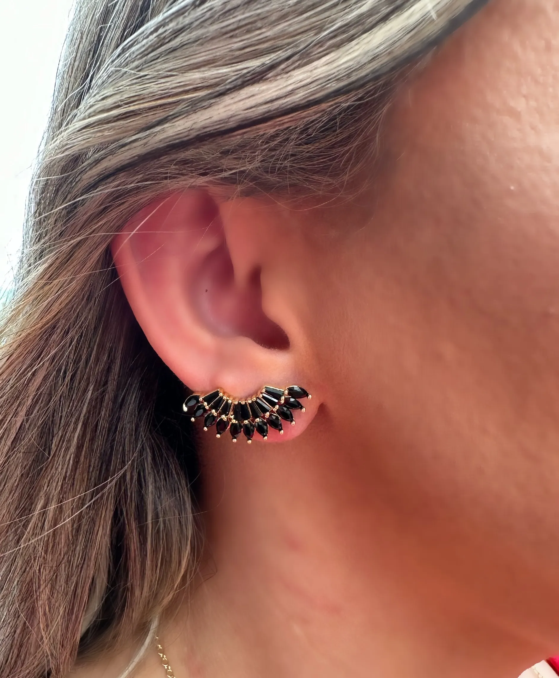 BRINCO EAR CUFF LEQUE ZIRCONIA NEGRA