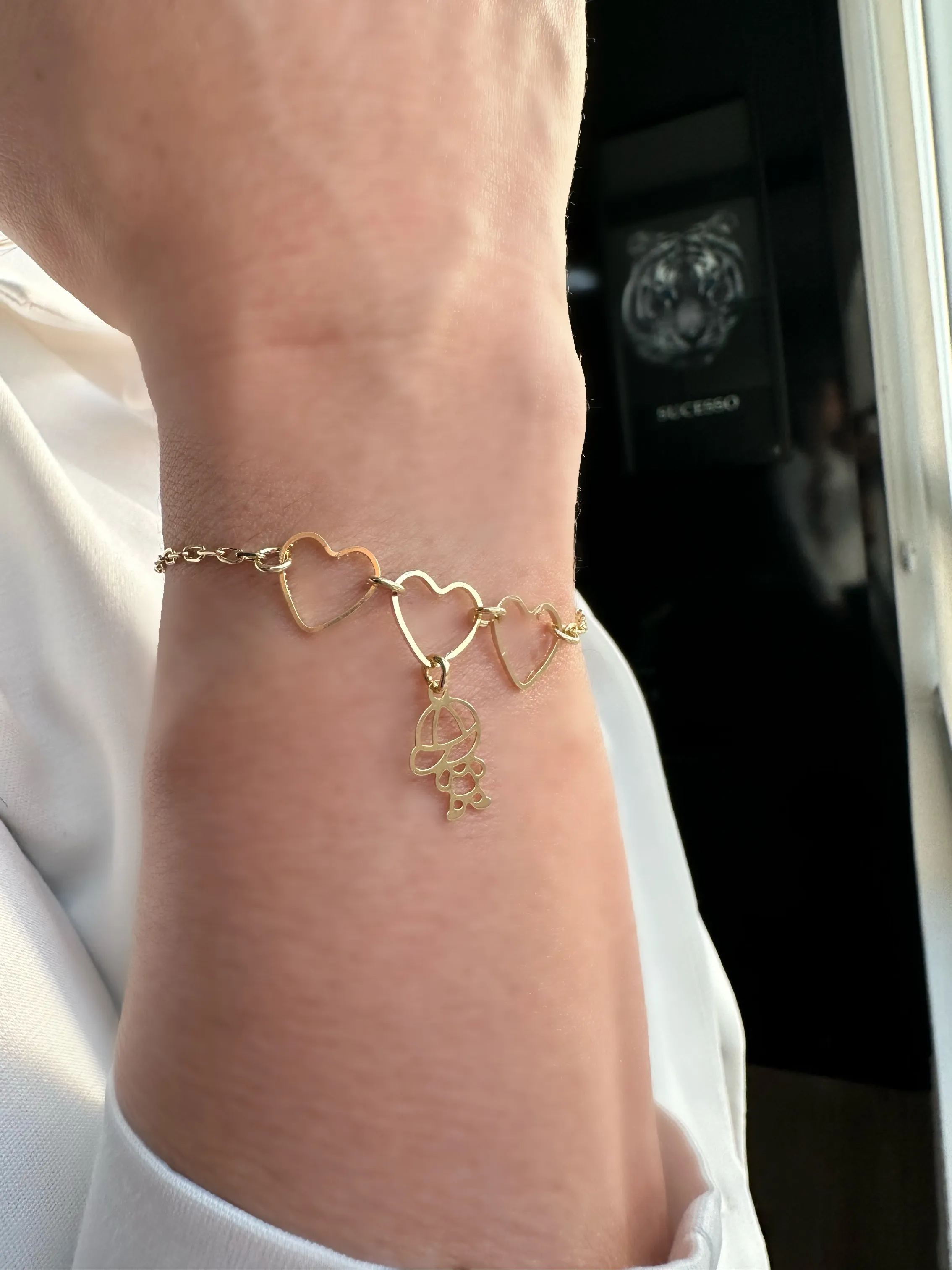 PULSEIRA 3 CORAÇÕES COM MENINO VAZADA