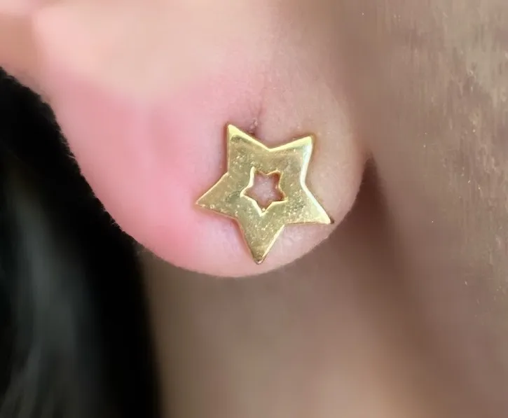 BRINCO ESTRELA VAZADA PEQUENA