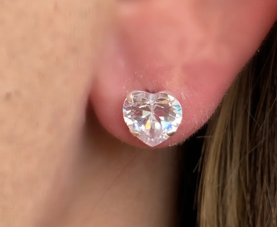 BRINCO PRATA CORAÇÃO ZIRCONIA 8MM