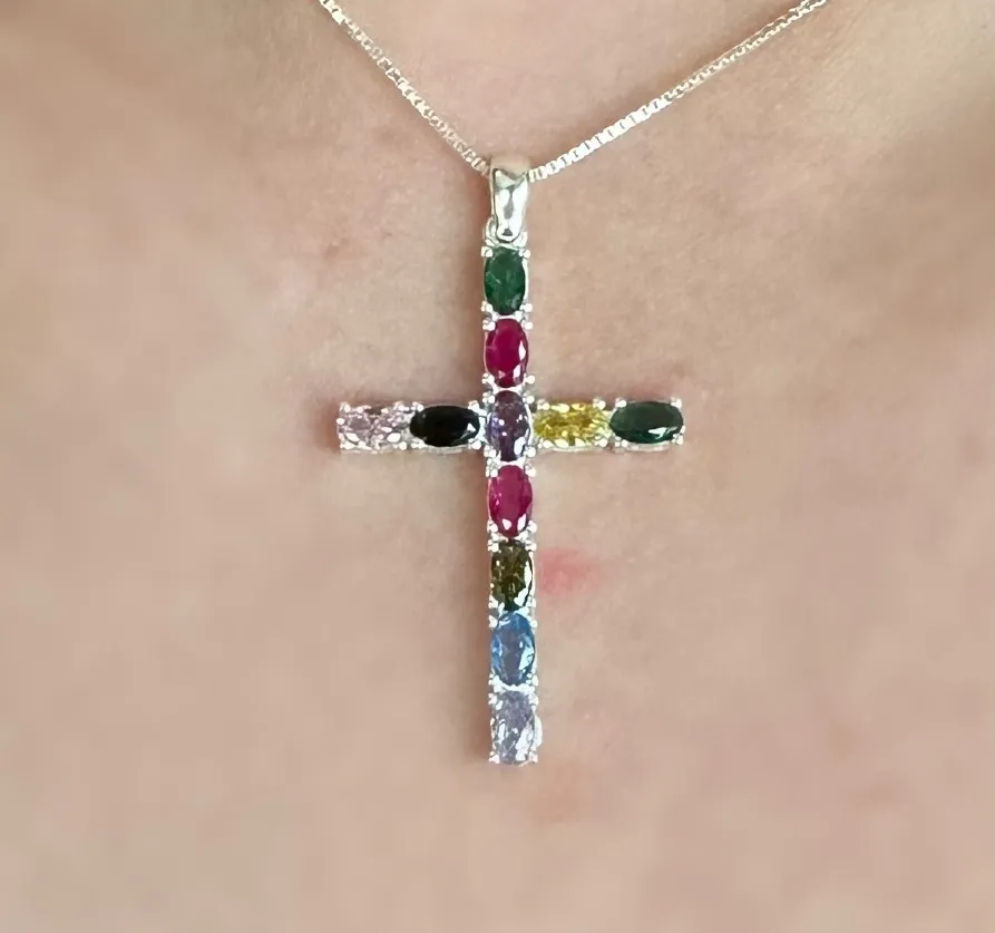 GARGANTILHA PRATA CRUZ ZIRCONIAS COLORS