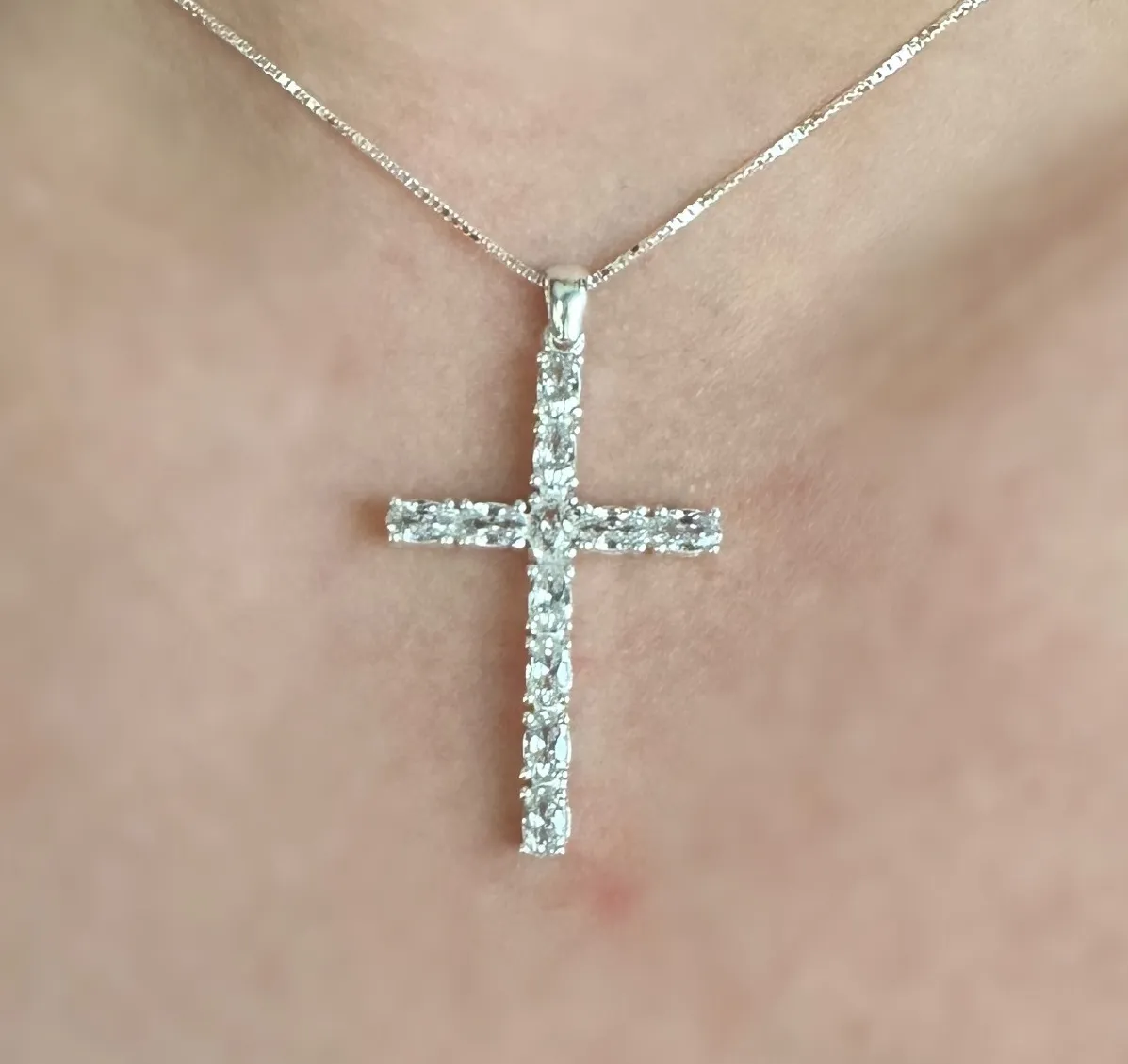 GARGANTILHA PRATA CRUZ ZIRCONIAS CRISTAL