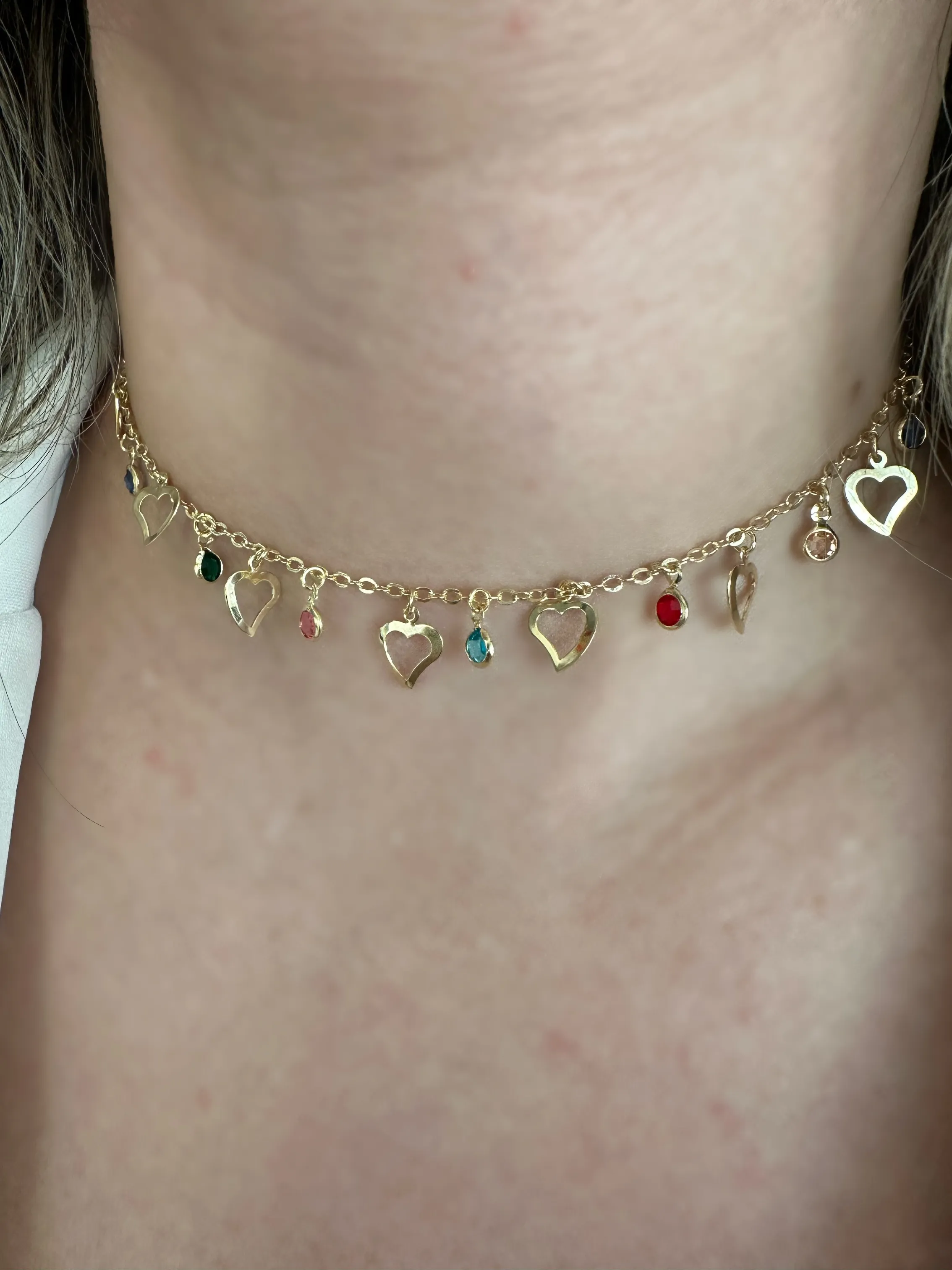 CHOKER CORAÇÃO COM PEDRAS COLORS