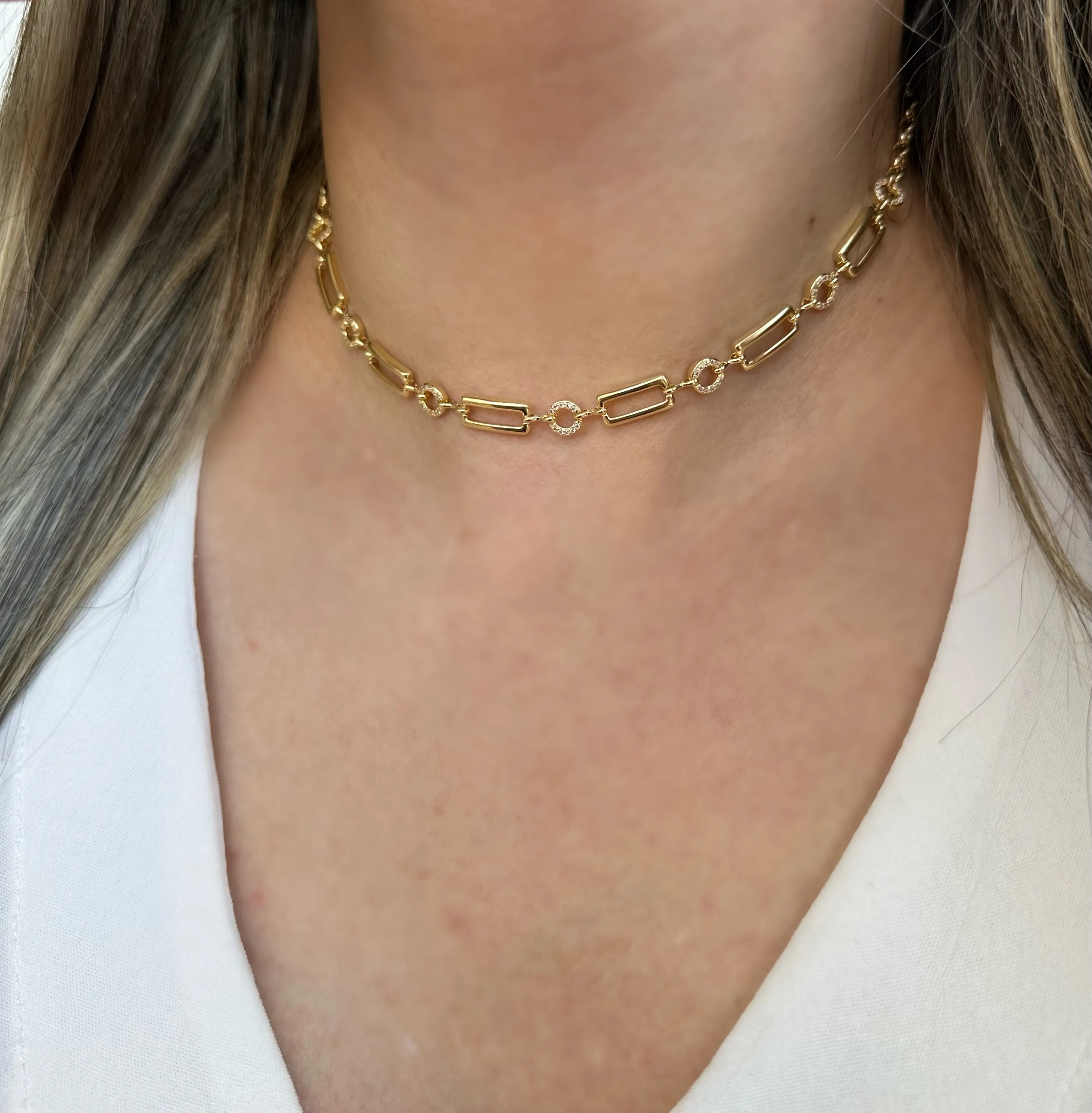 CHOKER ELOS CRAVEJADOS E LISOS