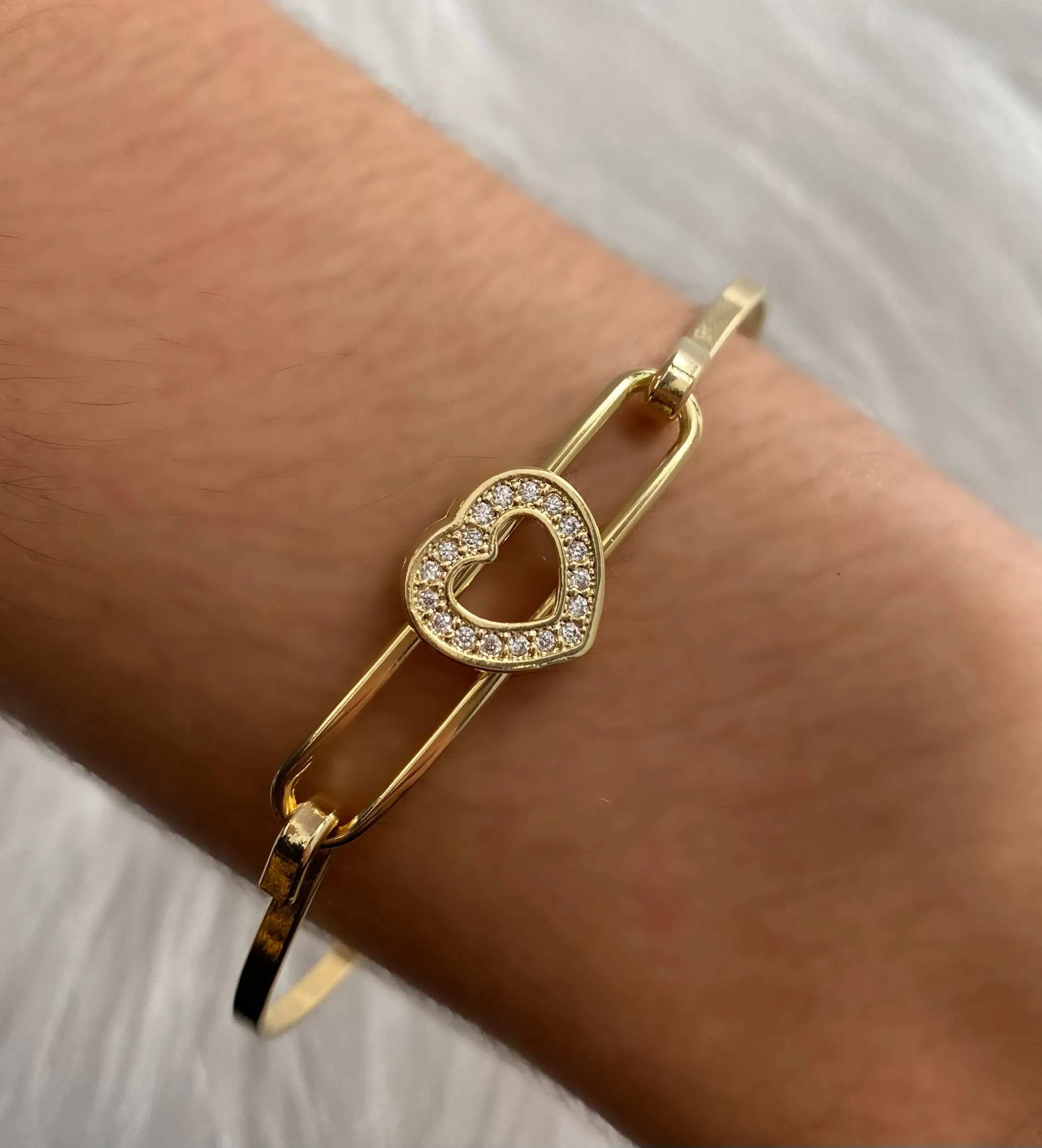 PINGENTE CORAÇÃO CRAVEJADO PARA BRACELETE