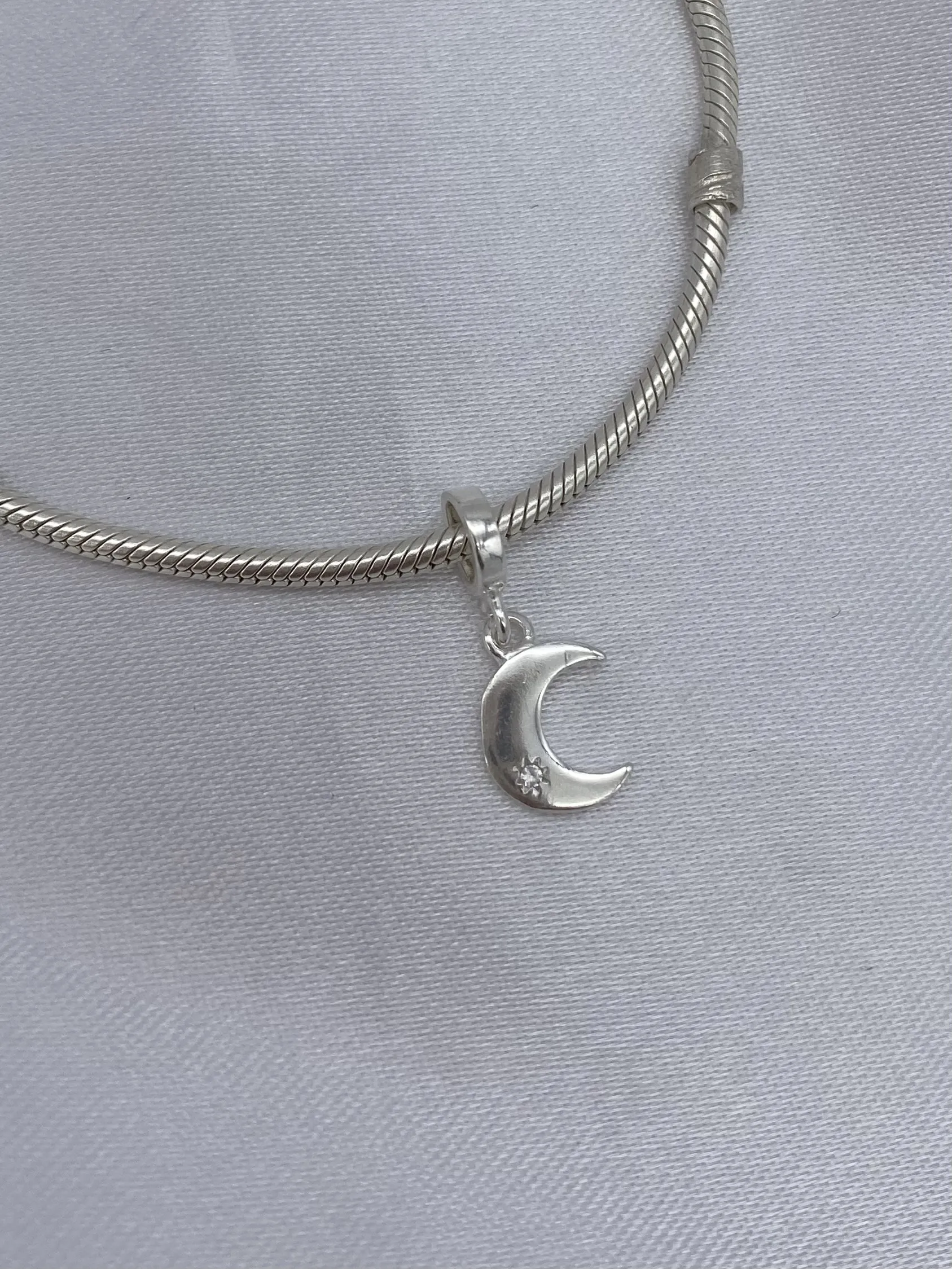 BERLOQUE PRATA LUA COM ZIRCONIA