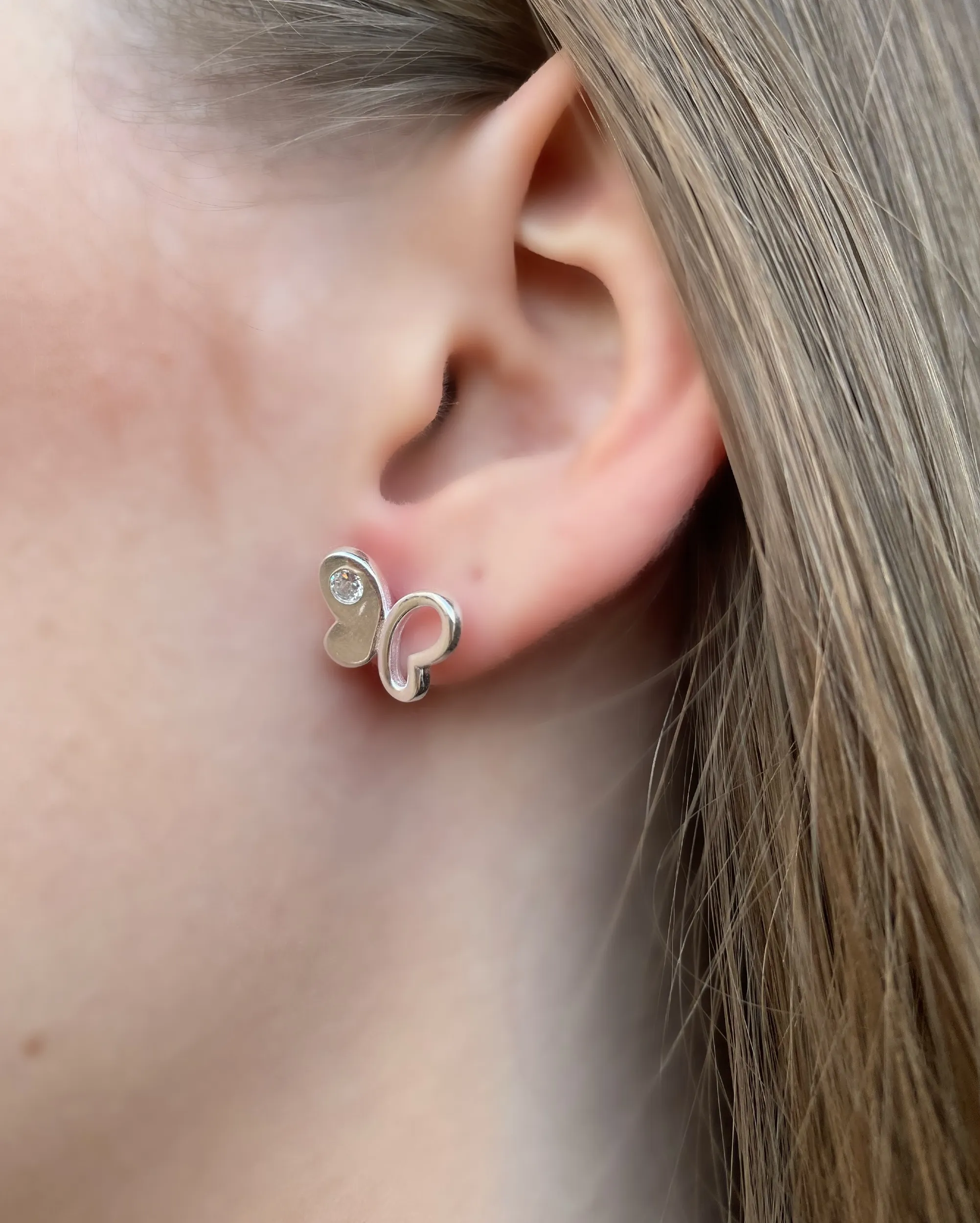 BRINCO PRATA BORBOLETA COM ZIRCONIA CRISTAL