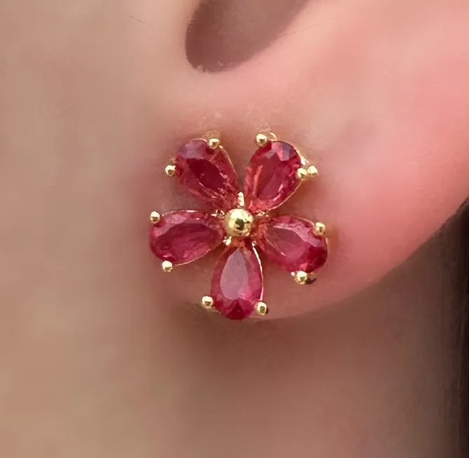BRINCO FLOR ZIRCONIAS MELÂNCIA