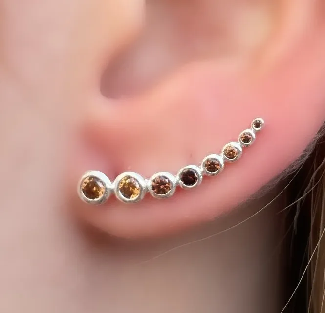 BRINCO PRATA EAR CUFF ZIRCONIAS LARANJA