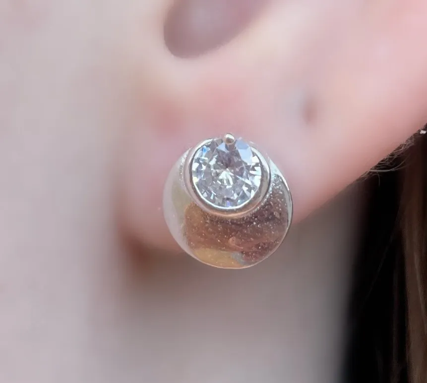 BRINCO PRATA ESFERA COM ZIRCONIA CRISTAL