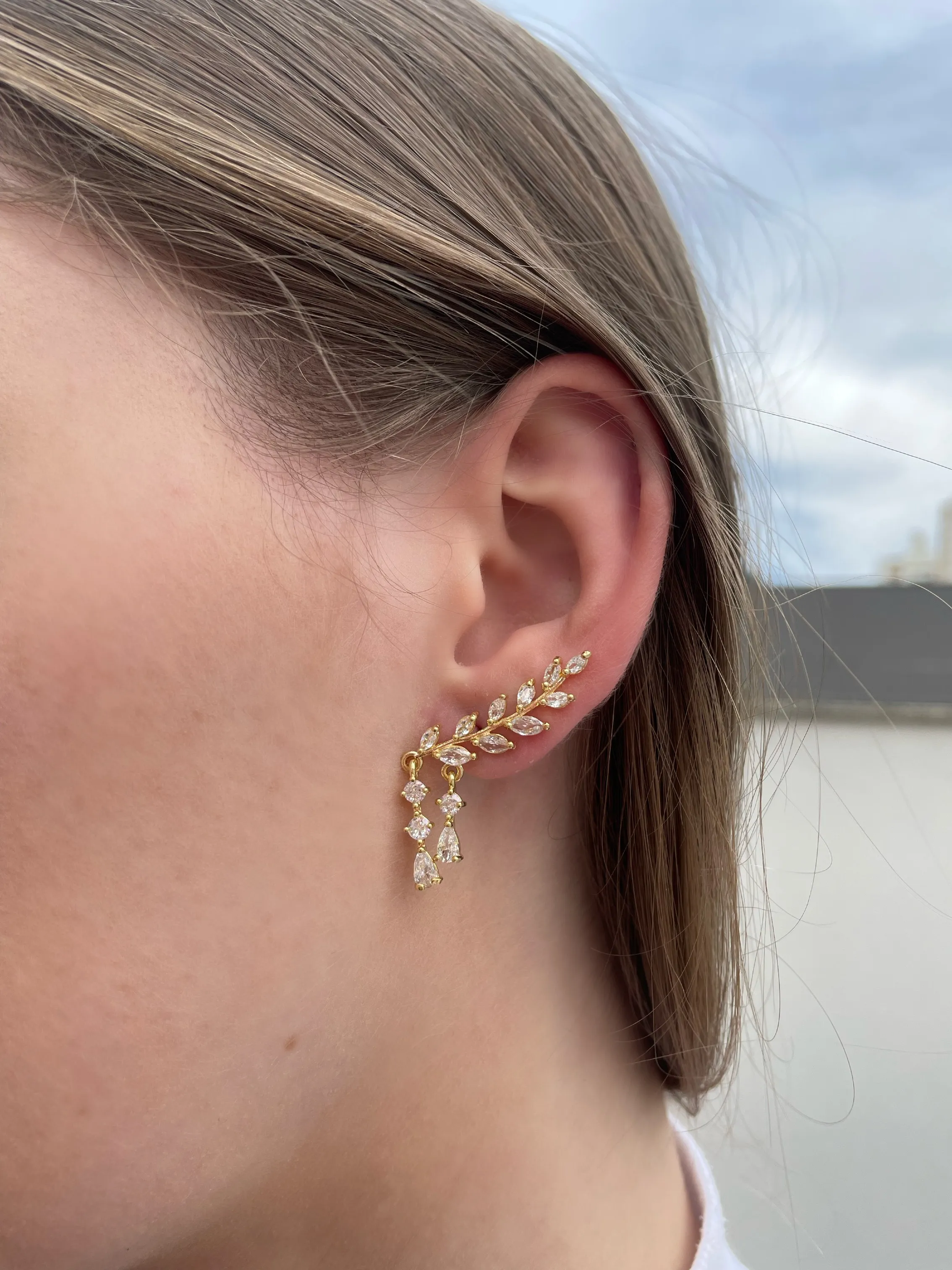 BRINCO EAR CUFF FOLHAS CRISTAIS