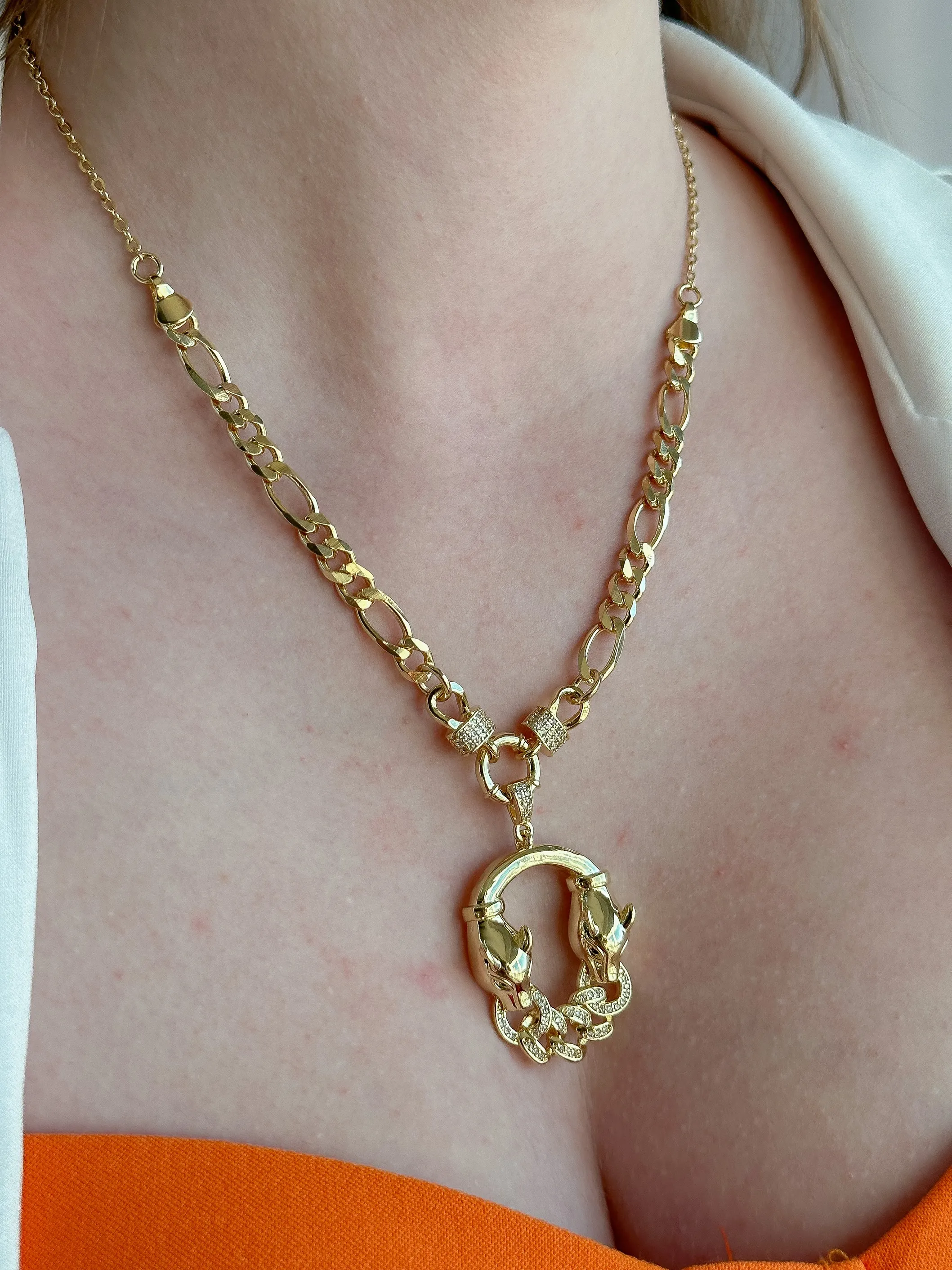 GARGANTILHA LEOPARDO LISO COM ELOS CRAVEJADOS