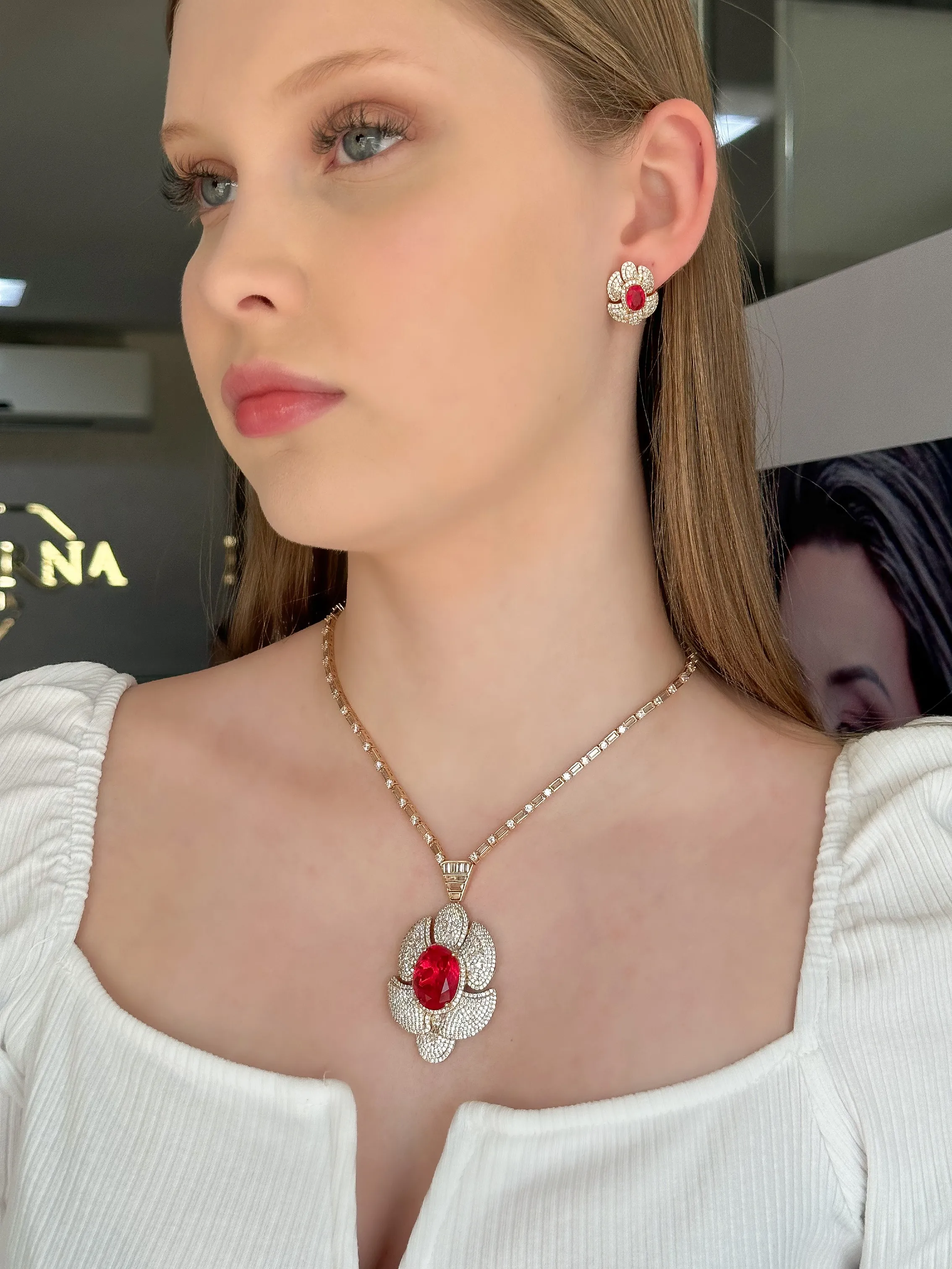 CONJUNTO LUXURI CRAVEJADO PEDRA FUSION RUBI