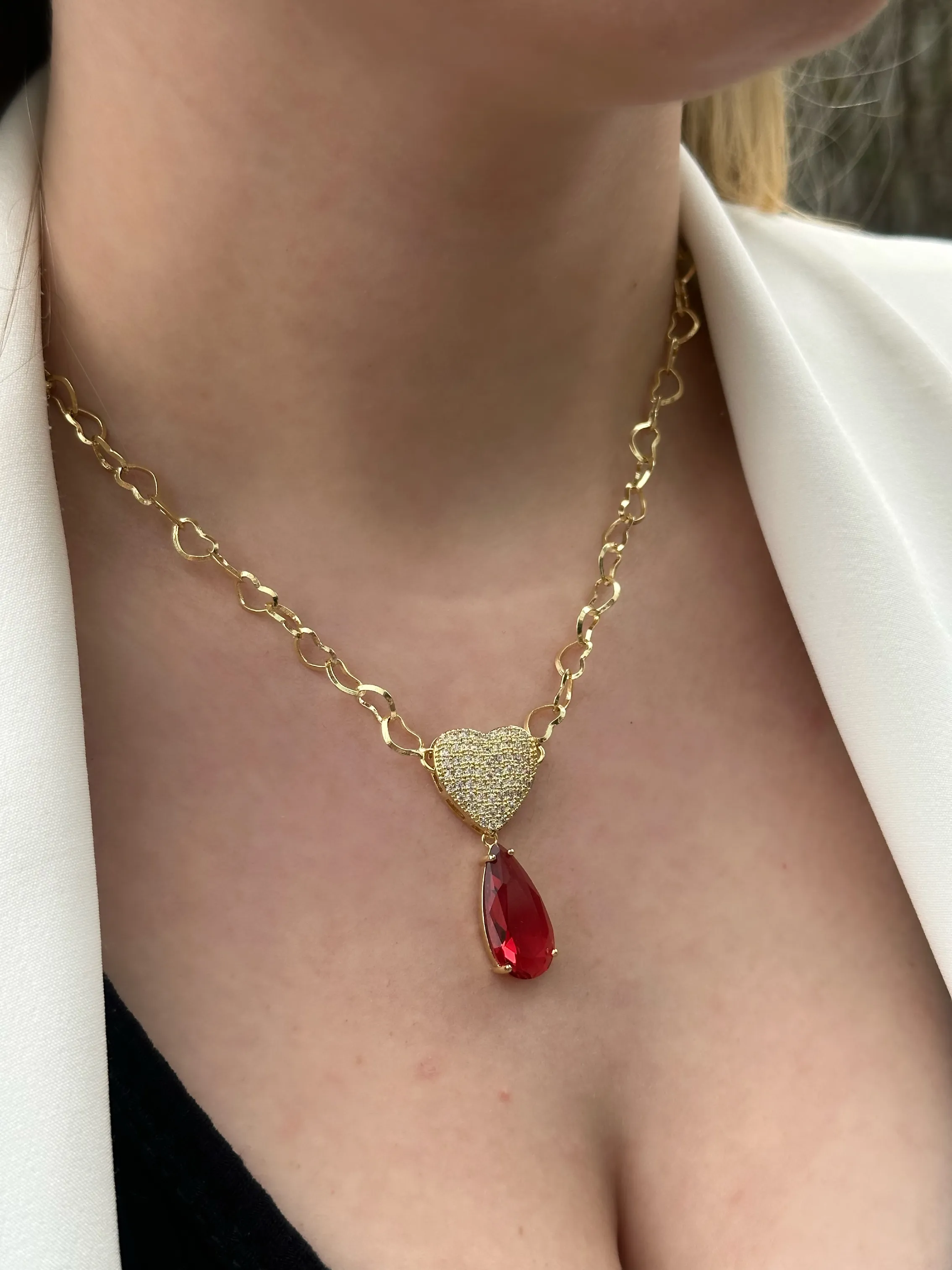 CONJUNTO CORAÇÃO CRAVEJADO GOTA RUBI