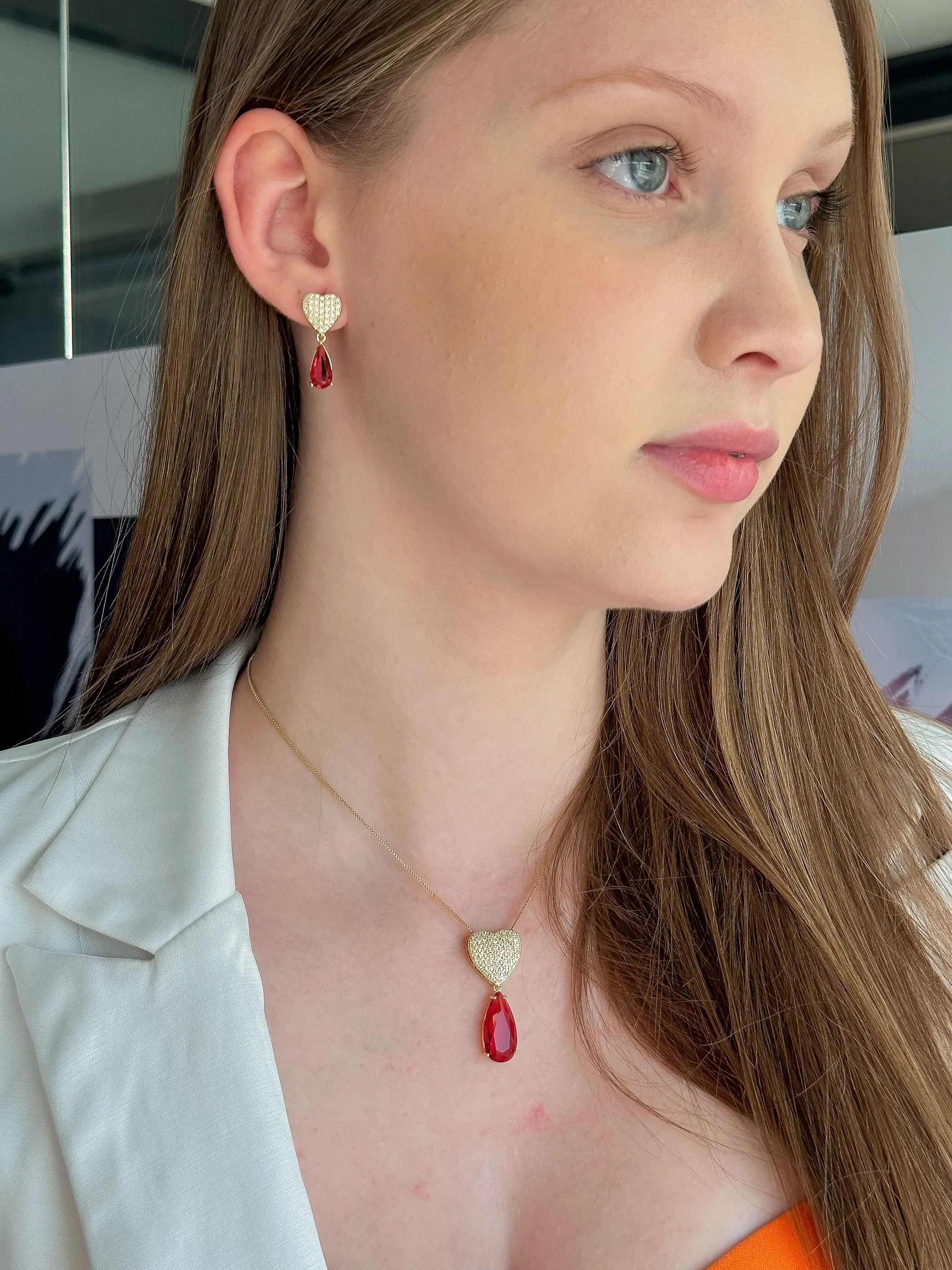 CONJUNTO CRAVEJADO GOTA RUBI