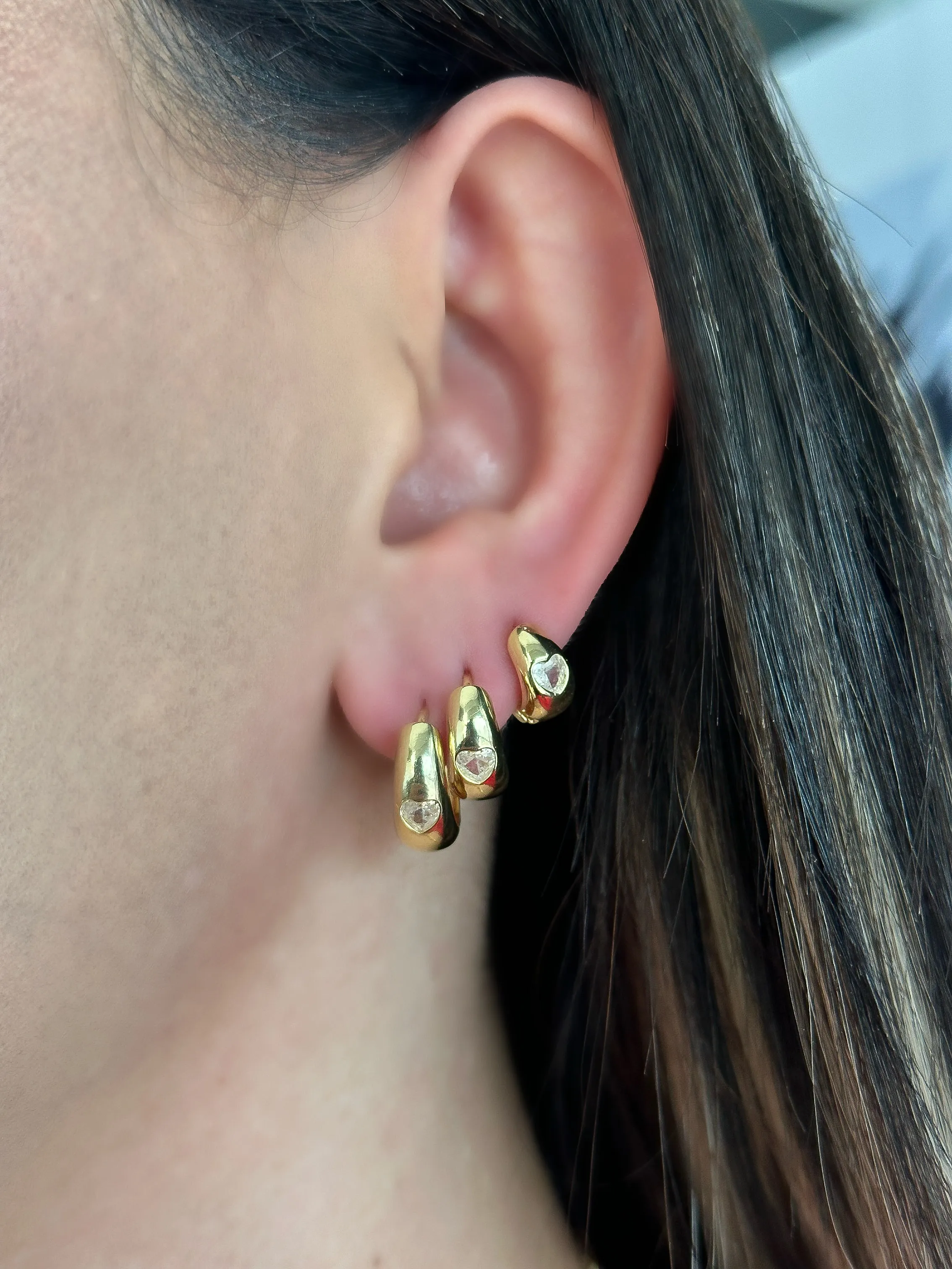BRINCO TRIO AGOLA LISA COM ZIRCONIA CORAÇÃO